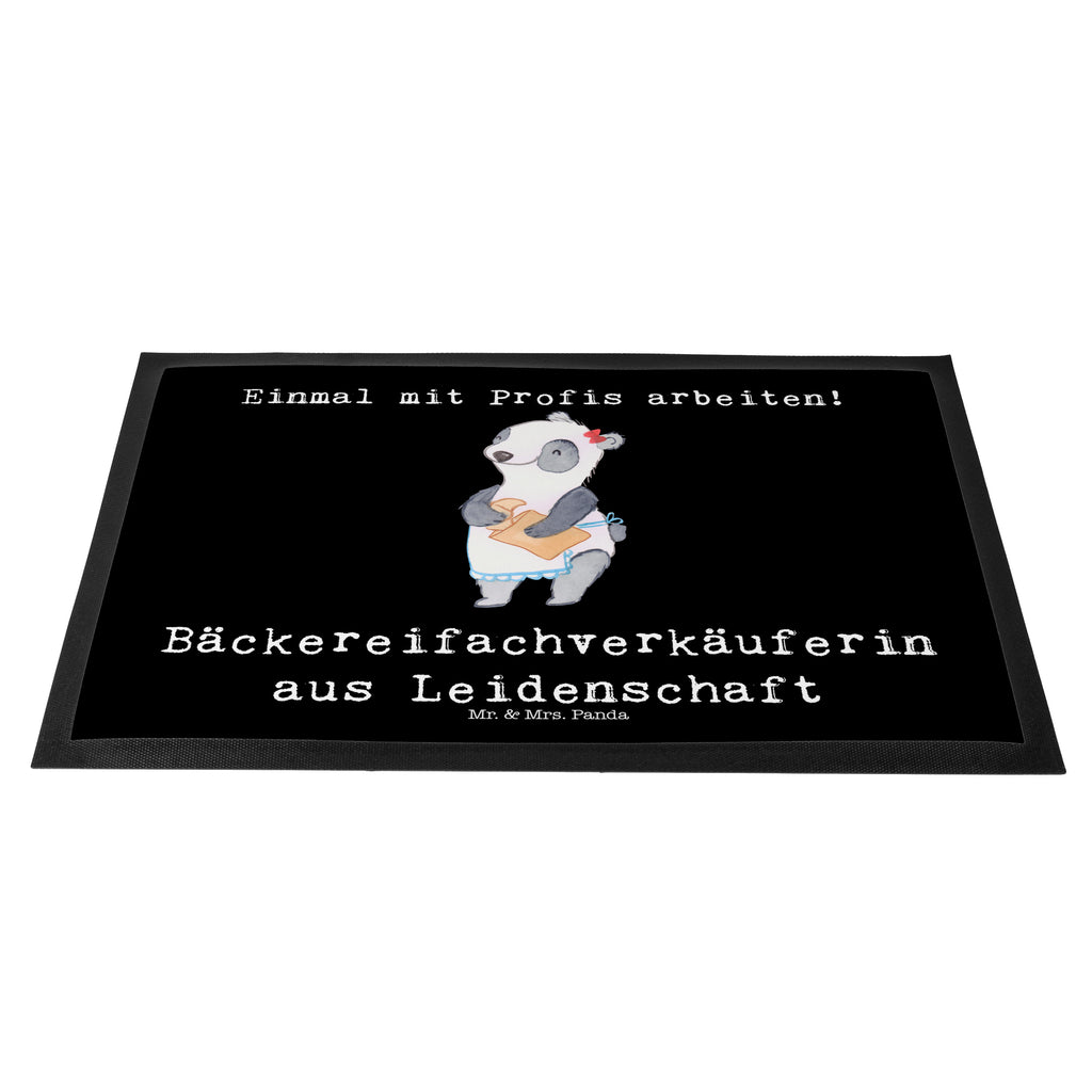 Fußmatte Bäckereifachverkäuferin aus Leidenschaft Bäckereifachverkäuferin, Backwarenverkäuferin, Bäckerei, Backstube, Bäckerladen, Brotmanufaktur,  Türvorleger, Schmutzmatte, Fußabtreter, Matte, Schmutzfänger, Fußabstreifer, Schmutzfangmatte, Türmatte, Motivfußmatte,  Haustürmatte, Vorleger  Beruf, Ausbildung, Jubiläum, Abschied, Rente, Kollege, Kollegin, Geschenk, Schenken, Arbeitskollege, Mitarbeiter, Firma, Danke, Dankeschön