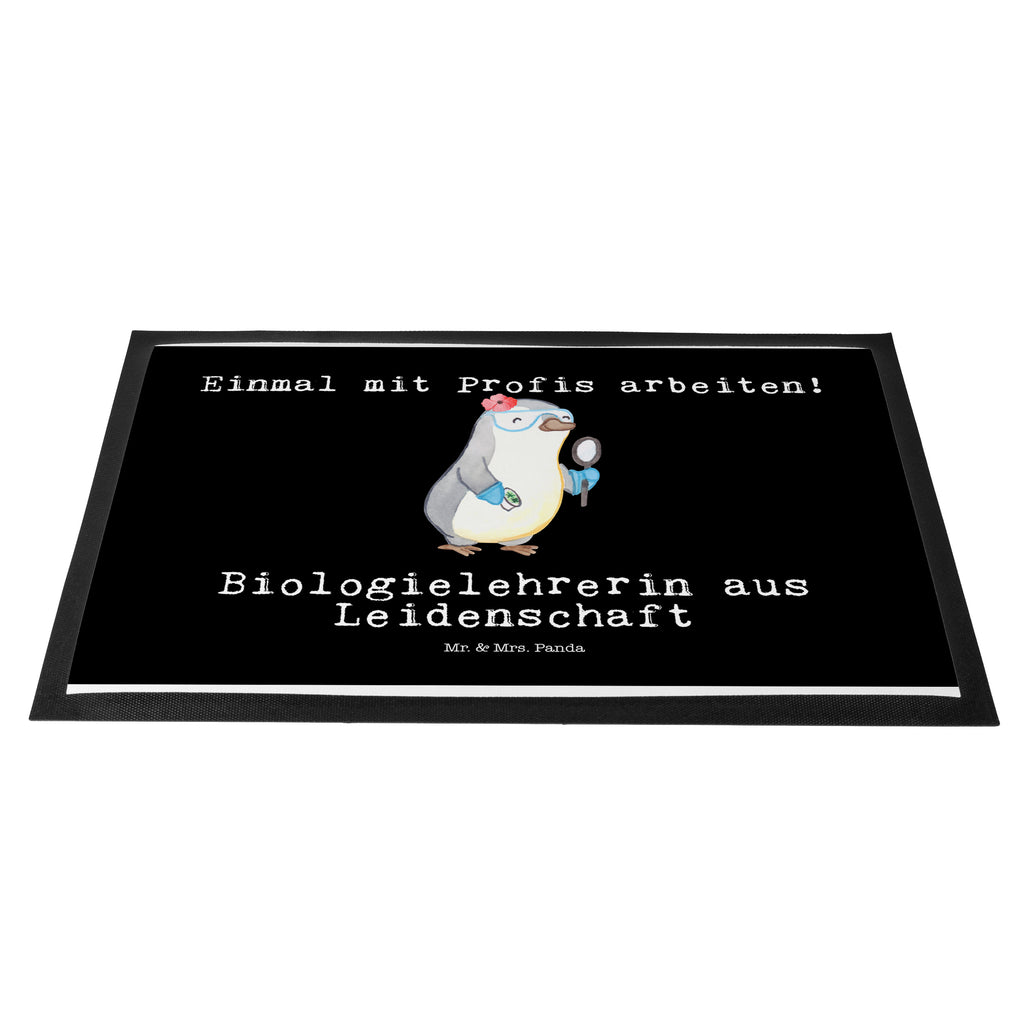 Fußmatte Biologielehrerin aus Leidenschaft Biologielehrerin, Biolehrerin, Biounterricht, Biologie, Schule, Grundschule,  Türvorleger, Schmutzmatte, Fußabtreter, Matte, Schmutzfänger, Fußabstreifer, Schmutzfangmatte, Türmatte, Motivfußmatte,  Haustürmatte, Vorleger  Beruf, Ausbildung, Jubiläum, Abschied, Rente, Kollege, Kollegin, Geschenk, Schenken, Arbeitskollege, Mitarbeiter, Firma, Danke, Dankeschön