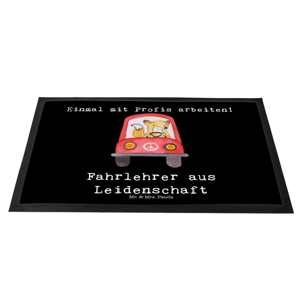 Fußmatte Fahrlehrer aus Leidenschaft Fahrlehrer, Fahrschule, Fahrschullehrer Türvorleger, Schmutzmatte, Fußabtreter, Matte, Schmutzfänger, Fußabstreifer, Schmutzfangmatte, Türmatte, Motivfußmatte,  Haustürmatte, Vorleger  Beruf, Ausbildung, Jubiläum, Abschied, Rente, Kollege, Kollegin, Geschenk, Schenken, Arbeitskollege, Mitarbeiter, Firma, Danke, Dankeschön