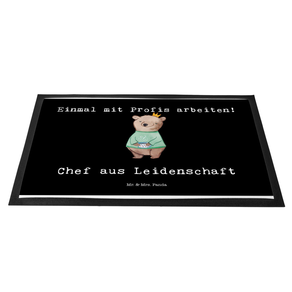 Fußmatte Chef aus Leidenschaft CEO, Chef, Führungskraft, Geschäftsinhaber, Firmeninhaber, Unternehmensinhaber, Direktor, Leiter,  Türvorleger, Schmutzmatte, Fußabtreter, Matte, Schmutzfänger, Fußabstreifer, Schmutzfangmatte, Türmatte, Motivfußmatte,  Haustürmatte, Vorleger  Beruf, Ausbildung, Jubiläum, Abschied, Rente, Kollege, Kollegin, Geschenk, Schenken, Arbeitskollege, Mitarbeiter, Firma, Danke, Dankeschön