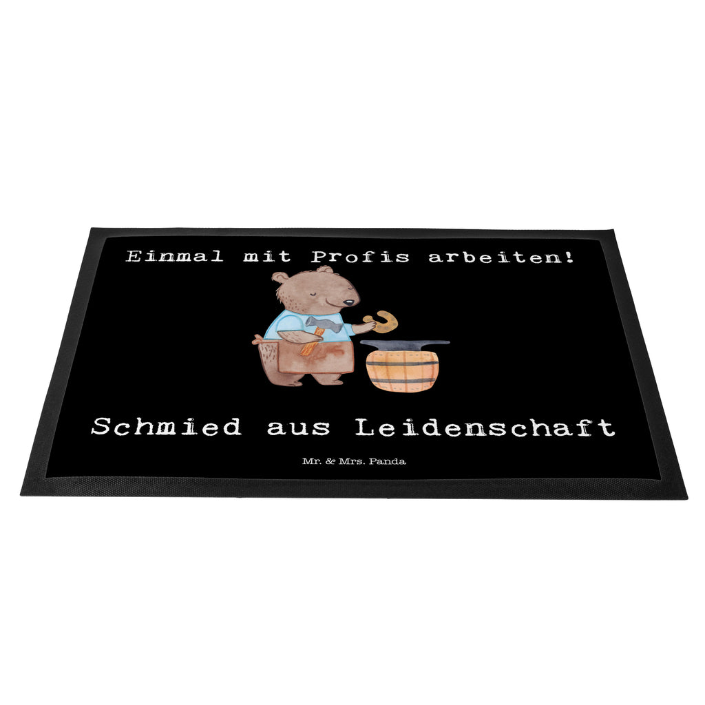 Fußmatte Schmied aus Leidenschaft  Türvorleger, Schmutzmatte, Fußabtreter, Matte, Schmutzfänger, Fußabstreifer, Schmutzfangmatte, Türmatte, Motivfußmatte,  Haustürmatte, Vorleger  Beruf, Ausbildung, Jubiläum, Abschied, Rente, Kollege, Kollegin, Geschenk, Schenken, Arbeitskollege, Mitarbeiter, Firma, Danke, Dankeschön