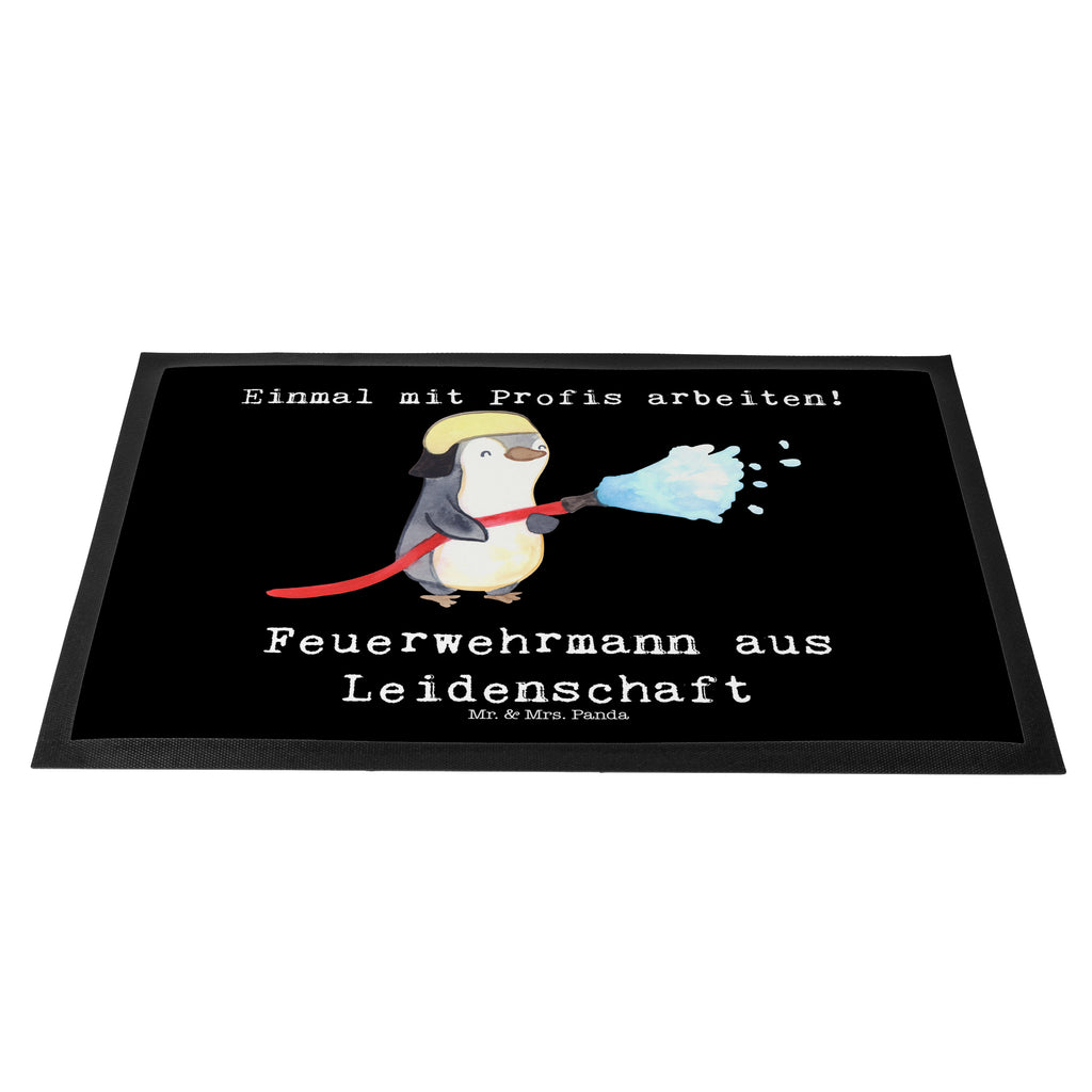 Fußmatte Feuerwehrmann aus Leidenschaft Feuerwehrmann, Feuerwehrhauptmann, Brandschutz, Feuerwehr, Ausbildung,  freiwillige Feuerwehr,  Türvorleger, Schmutzmatte, Fußabtreter, Matte, Schmutzfänger, Fußabstreifer, Schmutzfangmatte, Türmatte, Motivfußmatte,  Haustürmatte, Vorleger  Beruf, Ausbildung, Jubiläum, Abschied, Rente, Kollege, Kollegin, Geschenk, Schenken, Arbeitskollege, Mitarbeiter, Firma, Danke, Dankeschön