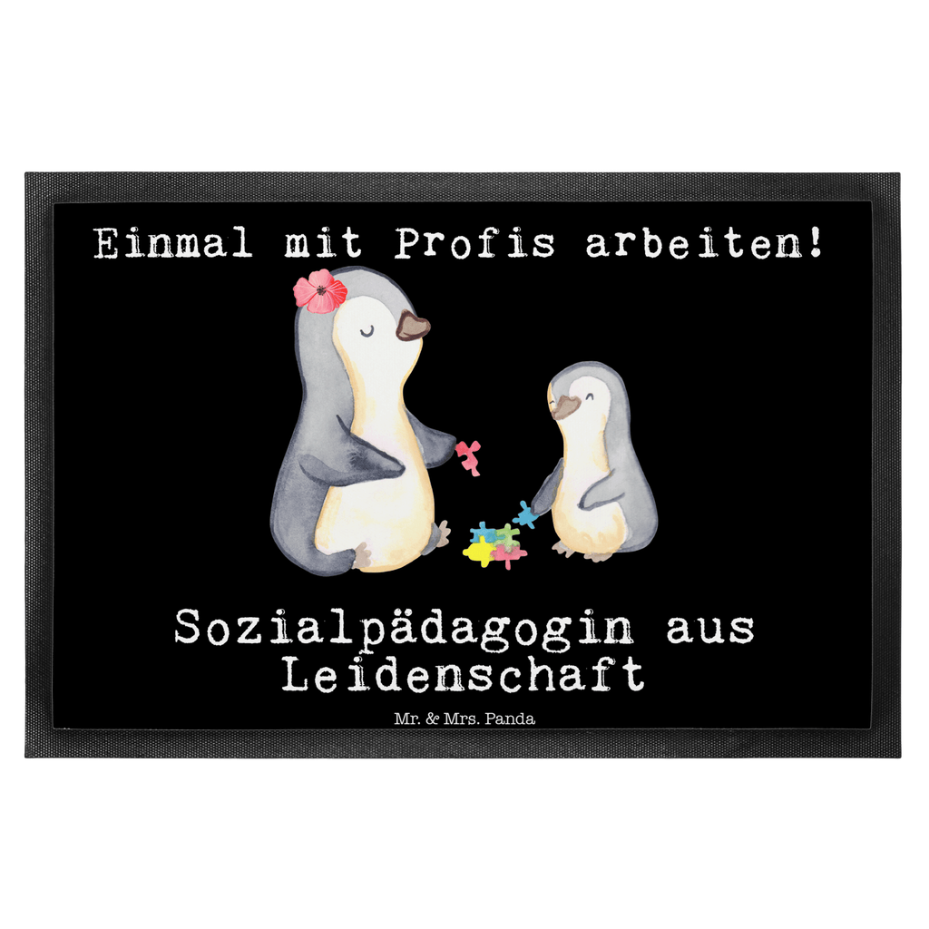 Fußmatte Sozialpädagogin aus Leidenschaft  Türvorleger, Schmutzmatte, Fußabtreter, Matte, Schmutzfänger, Fußabstreifer, Schmutzfangmatte, Türmatte, Motivfußmatte,  Haustürmatte, Vorleger  Beruf, Ausbildung, Jubiläum, Abschied, Rente, Kollege, Kollegin, Geschenk, Schenken, Arbeitskollege, Mitarbeiter, Firma, Danke, Dankeschön