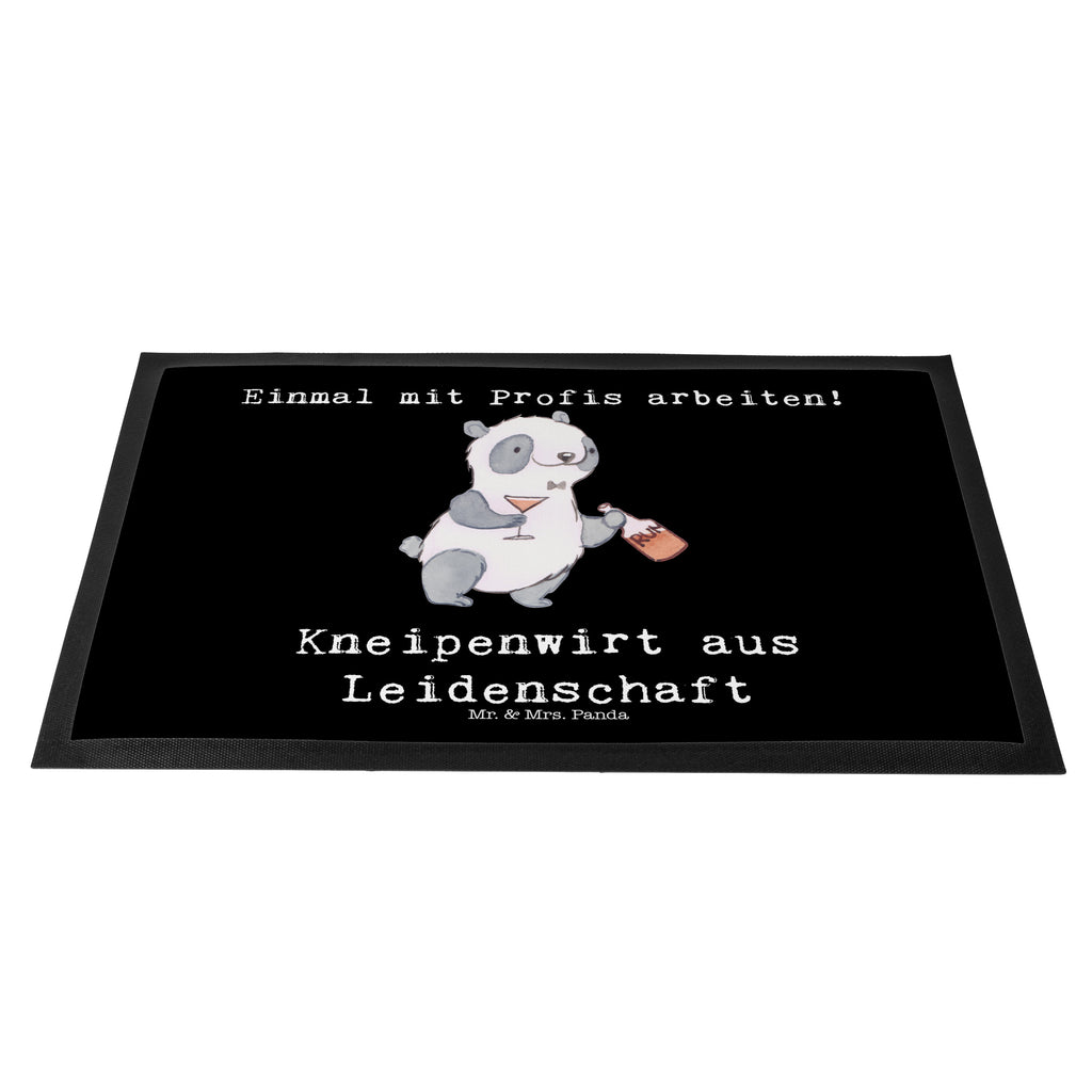 Fußmatte Kneipenwirt aus Leidenschaft Türvorleger, Schmutzmatte, Fußabtreter, Matte, Schmutzfänger, Fußabstreifer, Schmutzfangmatte, Türmatte, Motivfußmatte, Haustürmatte, Vorleger, Beruf, Ausbildung, Jubiläum, Abschied, Rente, Kollege, Kollegin, Geschenk, Schenken, Arbeitskollege, Mitarbeiter, Firma, Danke, Dankeschön, Kneipenwirt, Gastwirt, Gaststätte, Kneipe, Eröffnung, Barkeeper, Bartender, Rum, Bar