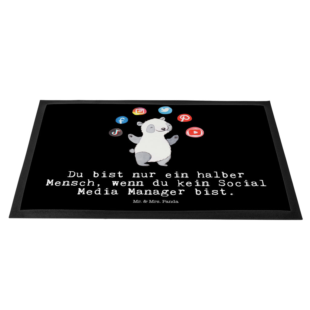 Fußmatte Social Media Manager mit Herz  Türvorleger, Schmutzmatte, Fußabtreter, Matte, Schmutzfänger, Fußabstreifer, Schmutzfangmatte, Türmatte, Motivfußmatte,  Haustürmatte, Vorleger  Beruf, Ausbildung, Jubiläum, Abschied, Rente, Kollege, Kollegin, Geschenk, Schenken, Arbeitskollege, Mitarbeiter, Firma, Danke, Dankeschön
