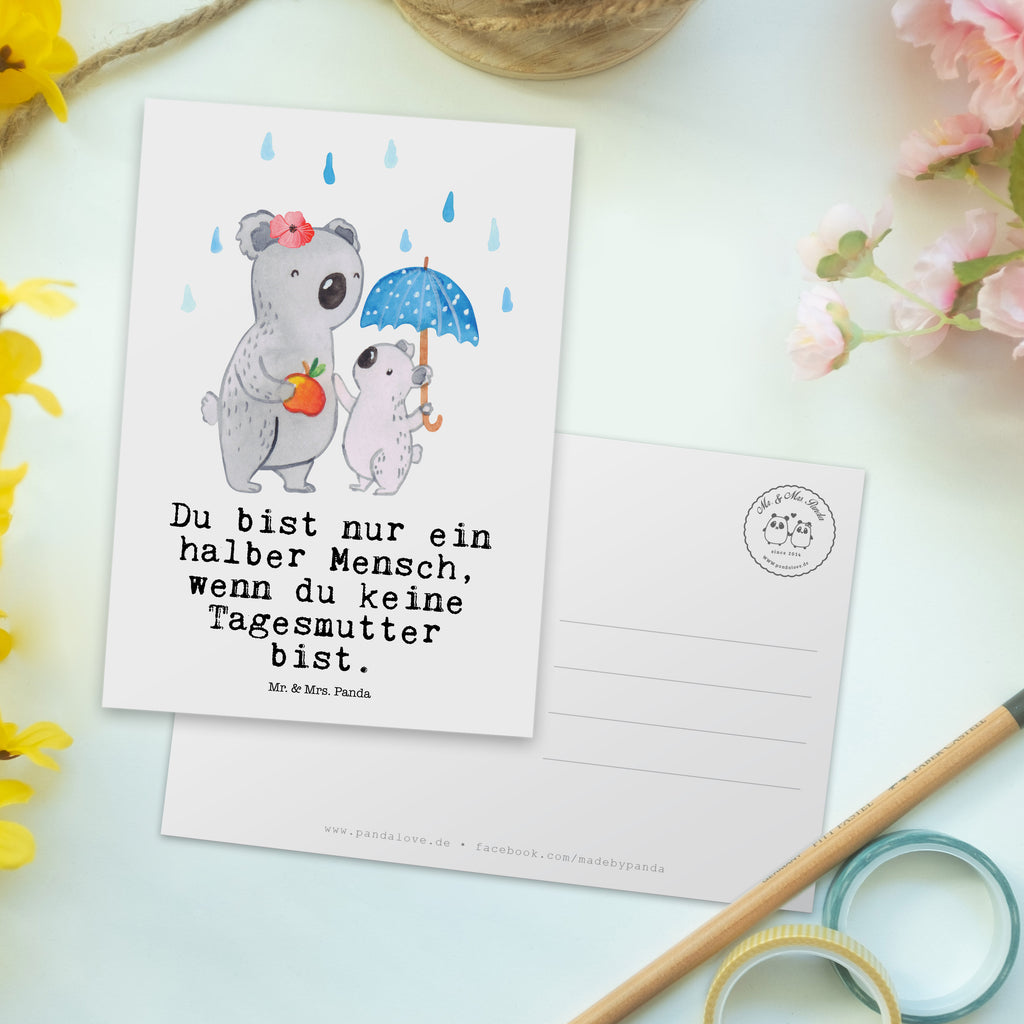 Postkarte Tagesmutter mit Herz Geschenkkarte, Grußkarte, Karte, Einladung, Ansichtskarte, Geburtstagskarte, Einladungskarte, Dankeskarte, Beruf, Ausbildung, Jubiläum, Abschied, Rente, Kollege, Kollegin, Geschenk, Schenken, Arbeitskollege, Mitarbeiter, Firma, Danke, Dankeschön