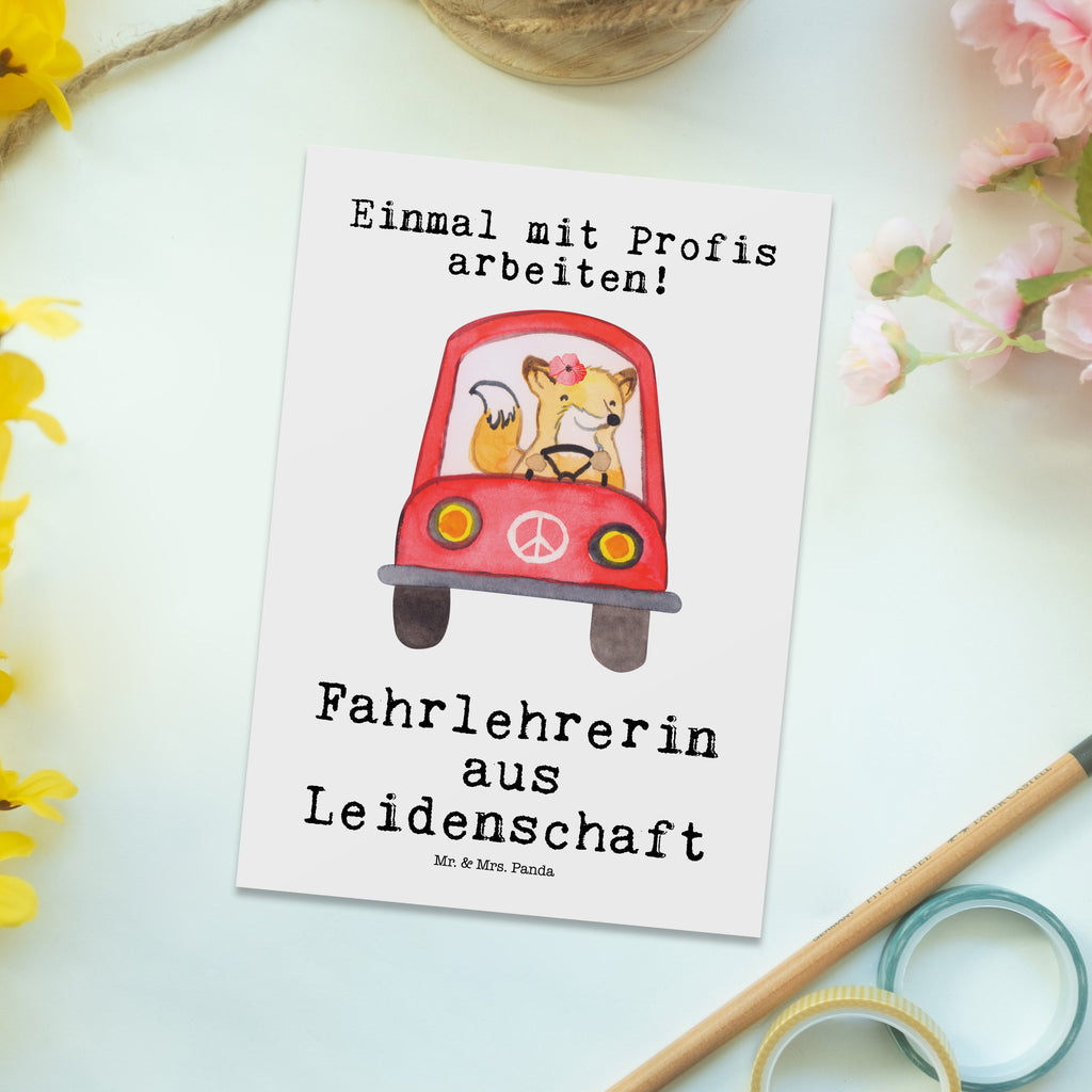 Postkarte Fahrlehrerin aus Leidenschaft Geschenkkarte, Grußkarte, Karte, Einladung, Ansichtskarte, Geburtstagskarte, Einladungskarte, Dankeskarte, Beruf, Ausbildung, Jubiläum, Abschied, Rente, Kollege, Kollegin, Geschenk, Schenken, Arbeitskollege, Mitarbeiter, Firma, Danke, Dankeschön, Fahrlehrerin, Fahrschule, Fahrschullehrerin