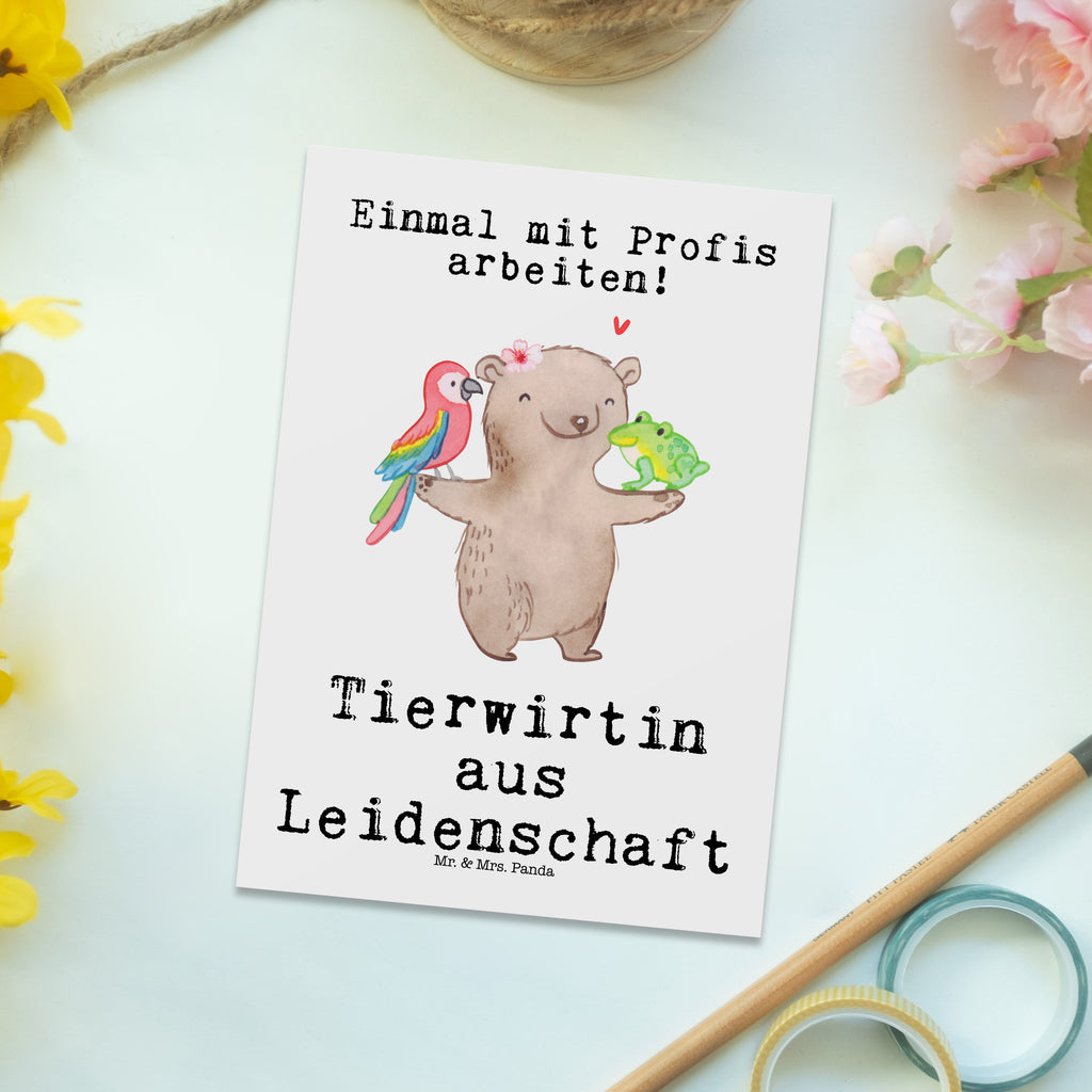 Postkarte Tierwirtin aus Leidenschaft Geschenkkarte, Grußkarte, Karte, Einladung, Ansichtskarte, Geburtstagskarte, Einladungskarte, Beruf, Ausbildung, Jubiläum, Abschied, Rente, Kollege, Kollegin, Geschenk, Schenken, Arbeitskollege, Mitarbeiter, Firma, Danke, Dankeschön, Landwirtin, Bäuerin, Tierwirtin, Agronomin, Farmerin, Bauernhof