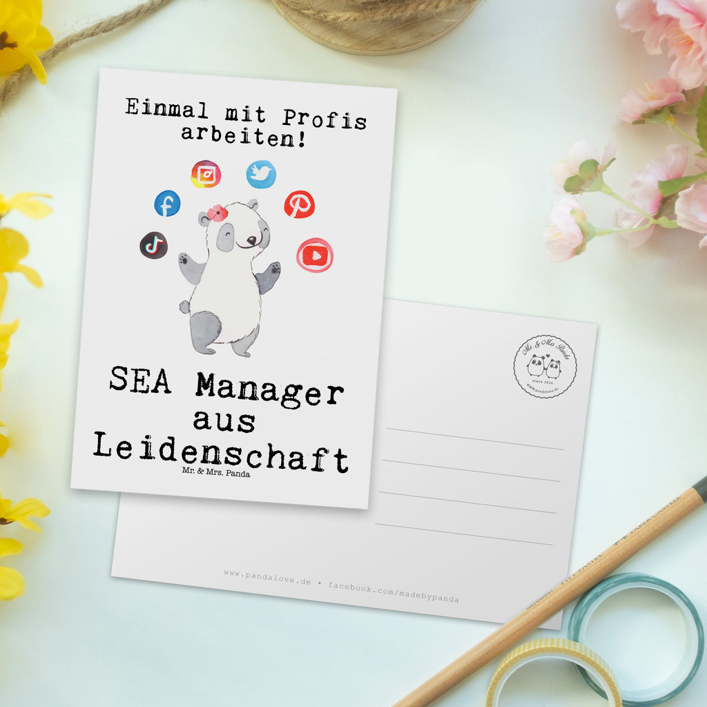Postkarte SEA Manager aus Leidenschaft Geschenkkarte, Grußkarte, Karte, Einladung, Ansichtskarte, Geburtstagskarte, Einladungskarte, Beruf, Ausbildung, Jubiläum, Abschied, Rente, Kollege, Kollegin, Geschenk, Schenken, Arbeitskollege, Mitarbeiter, Firma, Danke, Dankeschön, SEA Manager, Suchmaschinenwerbung, Suchmaschinenmarketing