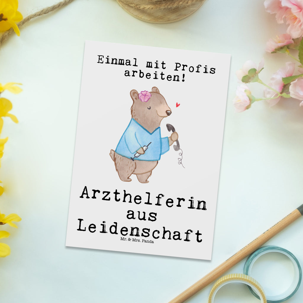 Postkarte Arzthelferin aus Leidenschaft Geschenkkarte, Grußkarte, Karte, Einladung, Ansichtskarte, Geburtstagskarte, Einladungskarte, Dankeskarte, Beruf, Ausbildung, Jubiläum, Abschied, Rente, Kollege, Kollegin, Geschenk, Schenken, Arbeitskollege, Mitarbeiter, Firma, Danke, Dankeschön, Arzthelferin, Medizinische Fachangestellte