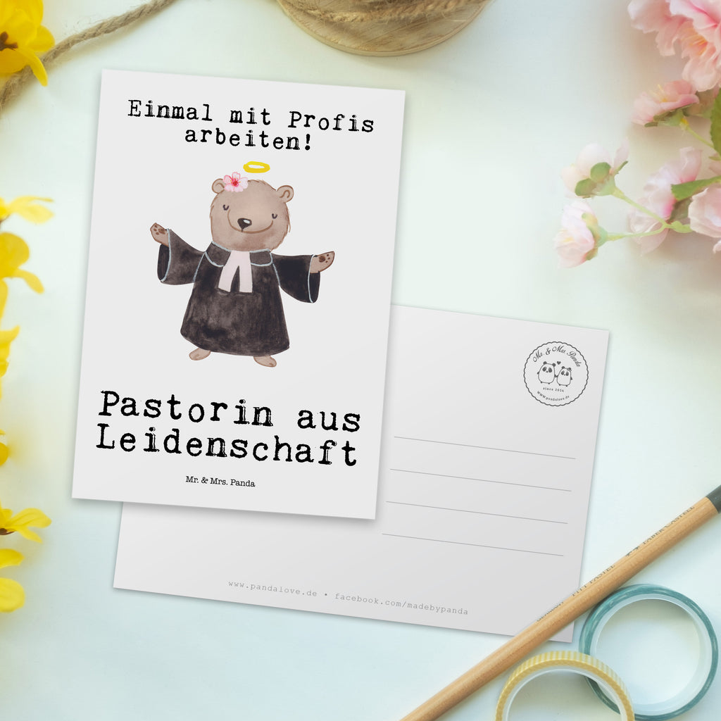 Postkarte Pastorin aus Leidenschaft Geschenkkarte, Grußkarte, Karte, Einladung, Ansichtskarte, Geburtstagskarte, Einladungskarte, Dankeskarte, Beruf, Ausbildung, Jubiläum, Abschied, Rente, Kollege, Kollegin, Geschenk, Schenken, Arbeitskollege, Mitarbeiter, Firma, Danke, Dankeschön, Pastorin, Dienerin Gottes<br />Geistliche, Pfarrerin, Predigerin<br />Priesterin, Theologin, Kirche