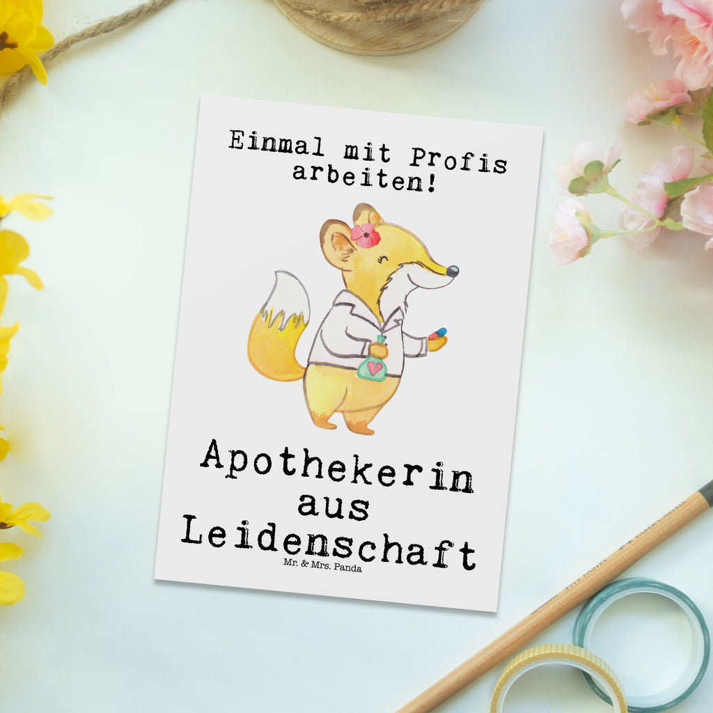 Postkarte Apothekerin aus Leidenschaft Geschenkkarte, Grußkarte, Karte, Einladung, Ansichtskarte, Geburtstagskarte, Einladungskarte, Beruf, Ausbildung, Jubiläum, Abschied, Rente, Kollege, Kollegin, Geschenk, Schenken, Arbeitskollege, Mitarbeiter, Firma, Danke, Dankeschön, Apothekerin, Pharmazie, Staatsexamen, Approbation, Eröffnung Apotheke
