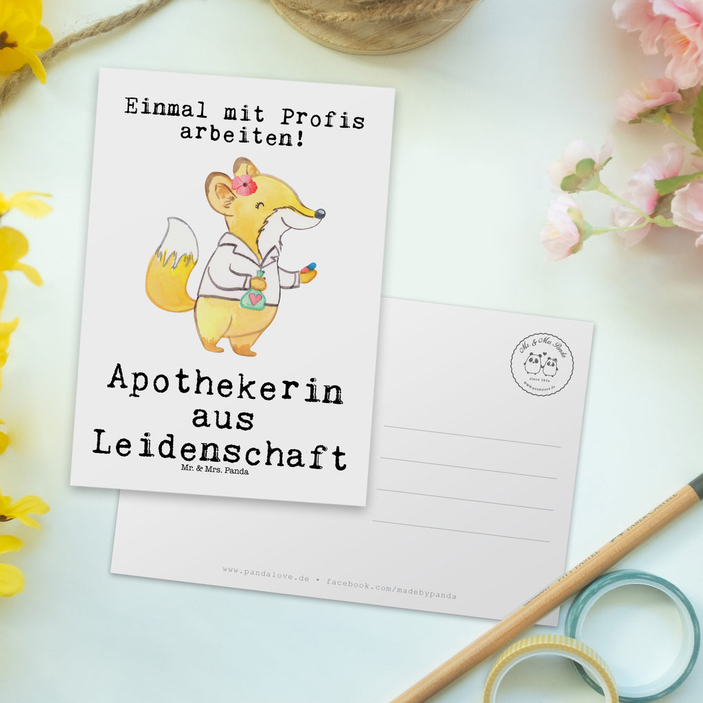 Postkarte Apothekerin aus Leidenschaft Geschenkkarte, Grußkarte, Karte, Einladung, Ansichtskarte, Geburtstagskarte, Einladungskarte, Beruf, Ausbildung, Jubiläum, Abschied, Rente, Kollege, Kollegin, Geschenk, Schenken, Arbeitskollege, Mitarbeiter, Firma, Danke, Dankeschön, Apothekerin, Pharmazie, Staatsexamen, Approbation, Eröffnung Apotheke