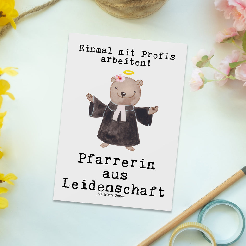 Postkarte Pfarrerin aus Leidenschaft Geschenkkarte, Grußkarte, Karte, Einladung, Ansichtskarte, Geburtstagskarte, Einladungskarte, Dankeskarte, Beruf, Ausbildung, Jubiläum, Abschied, Rente, Kollege, Kollegin, Geschenk, Schenken, Arbeitskollege, Mitarbeiter, Firma, Danke, Dankeschön, Pastorin, Dienerin Gottes<br />Geistliche, Pfarrerin, Predigerin<br />Priesterin, Theologin, Kirche