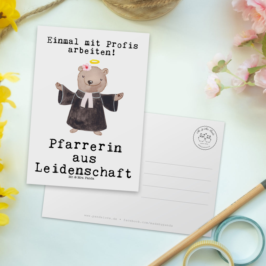 Postkarte Pfarrerin aus Leidenschaft Geschenkkarte, Grußkarte, Karte, Einladung, Ansichtskarte, Geburtstagskarte, Einladungskarte, Dankeskarte, Beruf, Ausbildung, Jubiläum, Abschied, Rente, Kollege, Kollegin, Geschenk, Schenken, Arbeitskollege, Mitarbeiter, Firma, Danke, Dankeschön, Pastorin, Dienerin Gottes<br />Geistliche, Pfarrerin, Predigerin<br />Priesterin, Theologin, Kirche