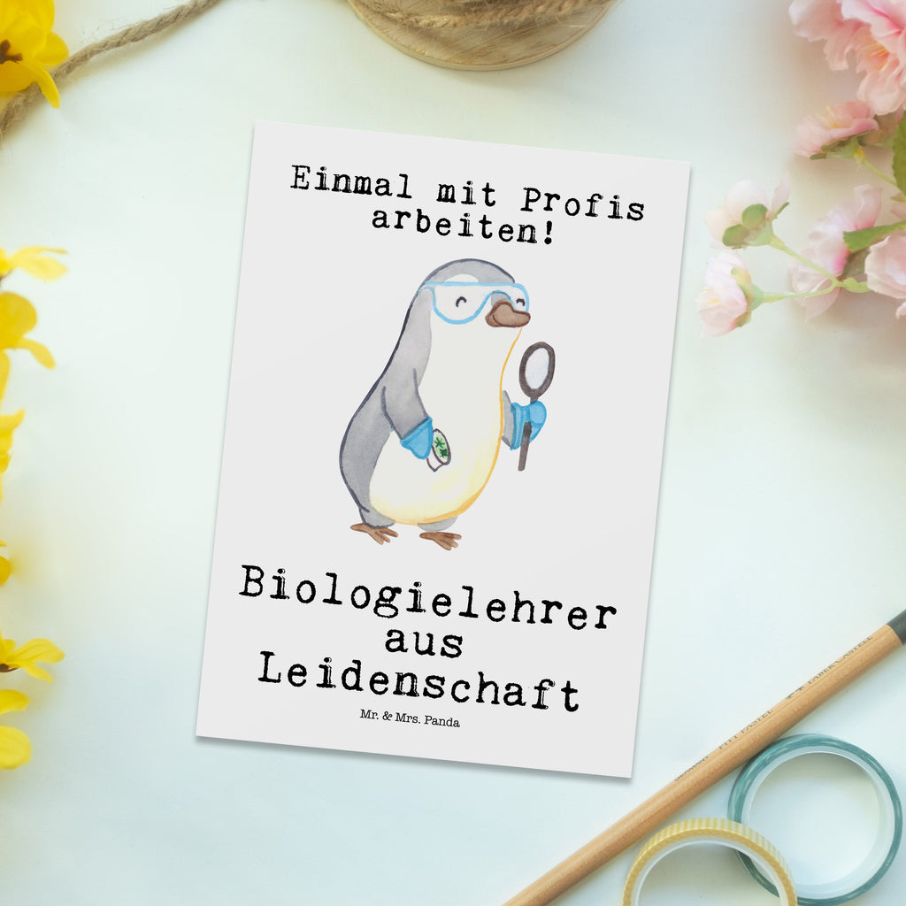 Postkarte Biologielehrer aus Leidenschaft Geschenkkarte, Grußkarte, Karte, Einladung, Ansichtskarte, Geburtstagskarte, Einladungskarte, Beruf, Ausbildung, Jubiläum, Abschied, Rente, Kollege, Kollegin, Geschenk, Schenken, Arbeitskollege, Mitarbeiter, Firma, Danke, Dankeschön, Biologielehrer, Biolehrer, Biounterricht, Biologie, Schule, Grundschule