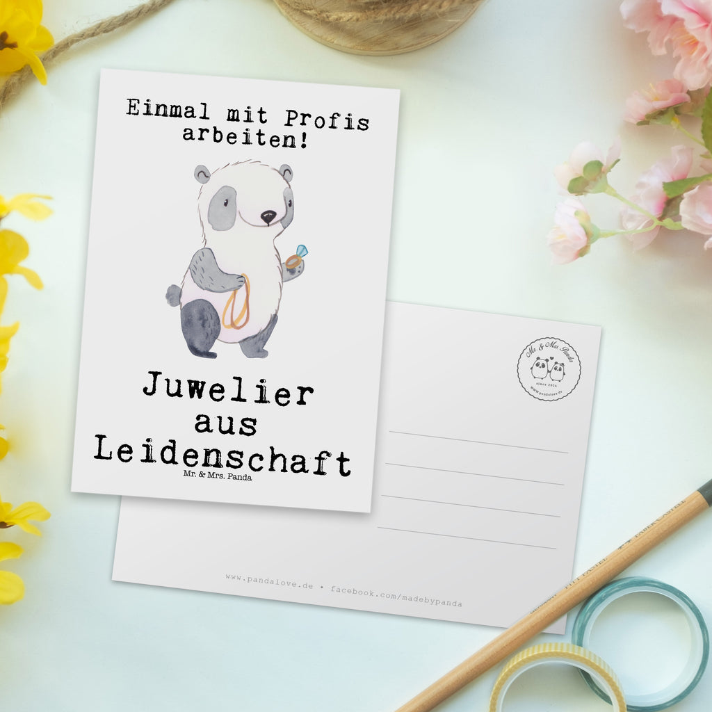 Postkarte Juwelier aus Leidenschaft Geschenkkarte, Grußkarte, Karte, Einladung, Ansichtskarte, Geburtstagskarte, Einladungskarte, Dankeskarte, Beruf, Ausbildung, Jubiläum, Abschied, Rente, Kollege, Kollegin, Geschenk, Schenken, Arbeitskollege, Mitarbeiter, Firma, Danke, Dankeschön, Juwelier, Goldschmied, Schmuckwarenhändler, Schmuckgeschäft, Eröffnung