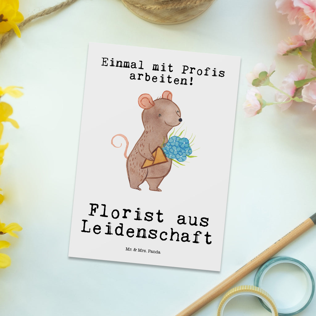 Postkarte Florist aus Leidenschaft Geschenkkarte, Grußkarte, Karte, Einladung, Ansichtskarte, Geburtstagskarte, Einladungskarte, Beruf, Ausbildung, Jubiläum, Abschied, Rente, Kollege, Kollegin, Geschenk, Schenken, Arbeitskollege, Mitarbeiter, Firma, Danke, Dankeschön, Blumenhändler, Florist, Blumenlanden, Blumenprofi
