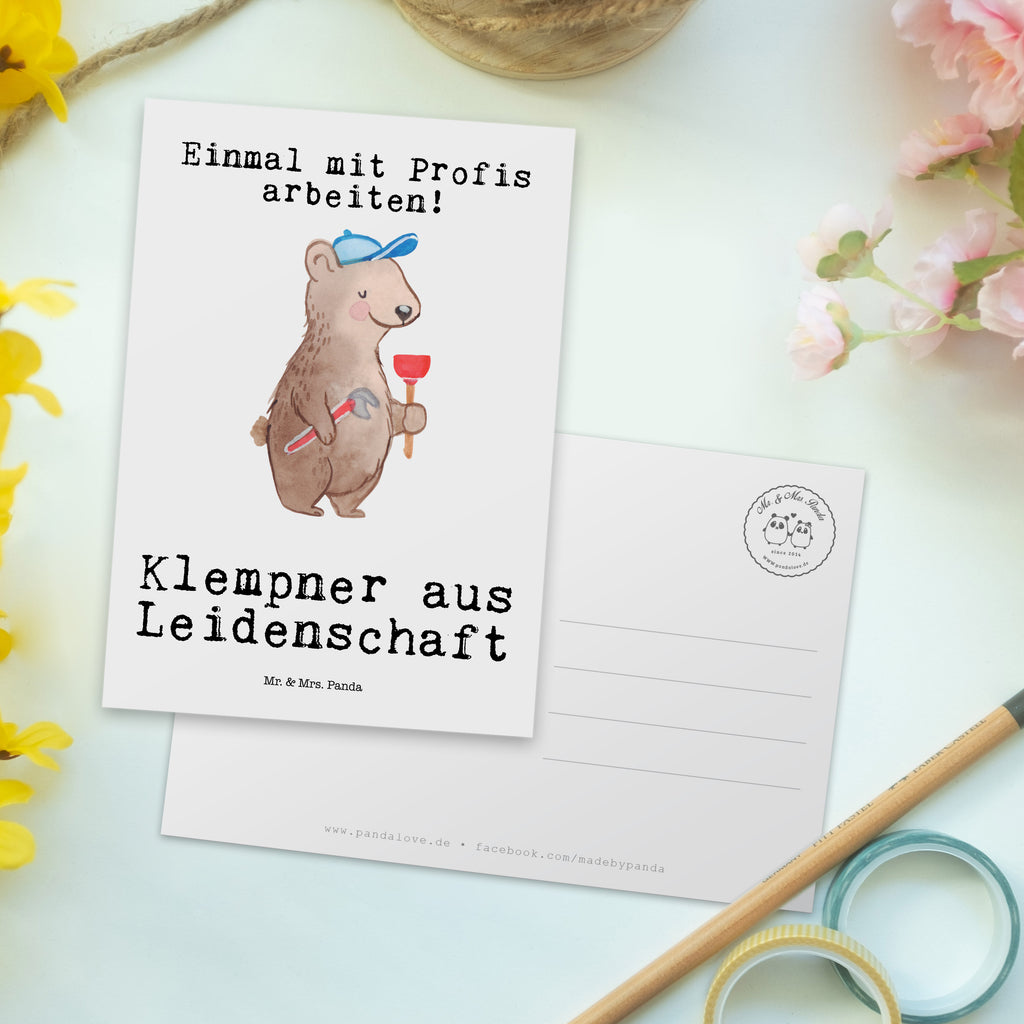Postkarte Klempner aus Leidenschaft Geschenkkarte, Grußkarte, Karte, Einladung, Ansichtskarte, Geburtstagskarte, Einladungskarte, Dankeskarte, Beruf, Ausbildung, Jubiläum, Abschied, Rente, Kollege, Kollegin, Geschenk, Schenken, Arbeitskollege, Mitarbeiter, Firma, Danke, Dankeschön, Klempner, Handwerker, Installateur, Meister, Gesellenprüfung, Fachbetrieb, Bauklempner, Sanitärinstallationen