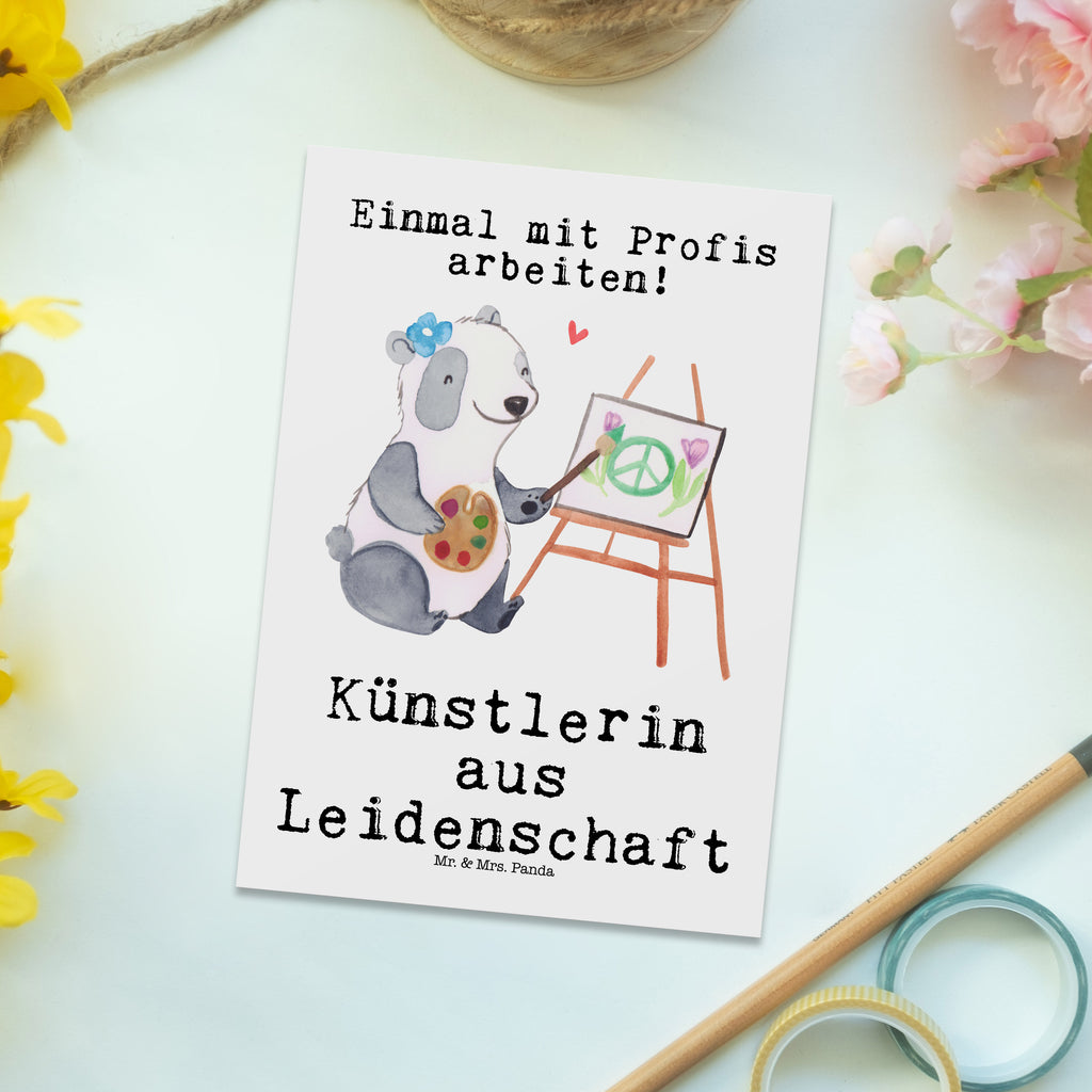Postkarte Künstlerin aus Leidenschaft Geschenkkarte, Grußkarte, Karte, Einladung, Ansichtskarte, Geburtstagskarte, Einladungskarte, Dankeskarte, Beruf, Ausbildung, Jubiläum, Abschied, Rente, Kollege, Kollegin, Geschenk, Schenken, Arbeitskollege, Mitarbeiter, Firma, Danke, Dankeschön, Künstlerin, Malerin, Kunstmalerin, Galerie Eröffnung, Kunstschule