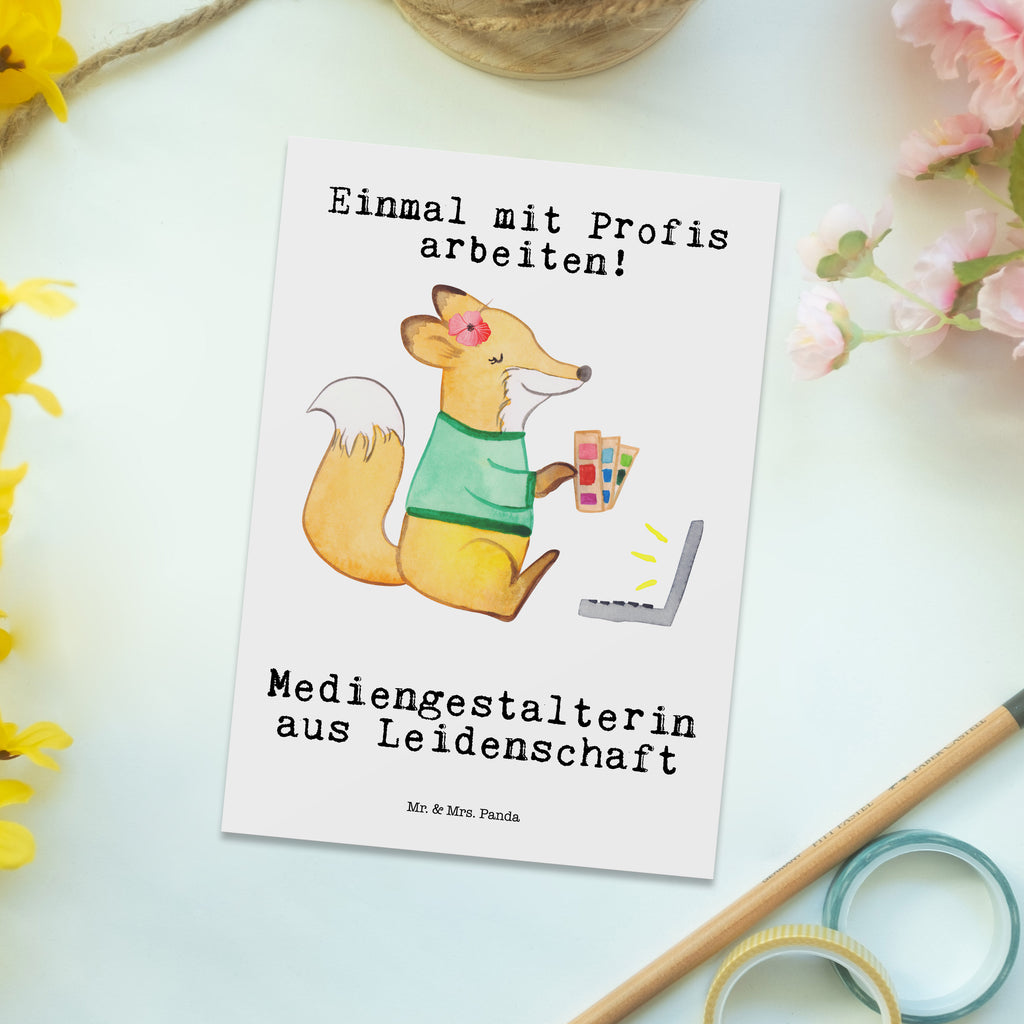 Postkarte Mediengestalterin aus Leidenschaft Geschenkkarte, Grußkarte, Karte, Einladung, Ansichtskarte, Geburtstagskarte, Einladungskarte, Beruf, Ausbildung, Jubiläum, Abschied, Rente, Kollege, Kollegin, Geschenk, Schenken, Arbeitskollege, Mitarbeiter, Firma, Danke, Dankeschön, Grafikerin, Designer, Mediengestalter, Grafikdesignerin