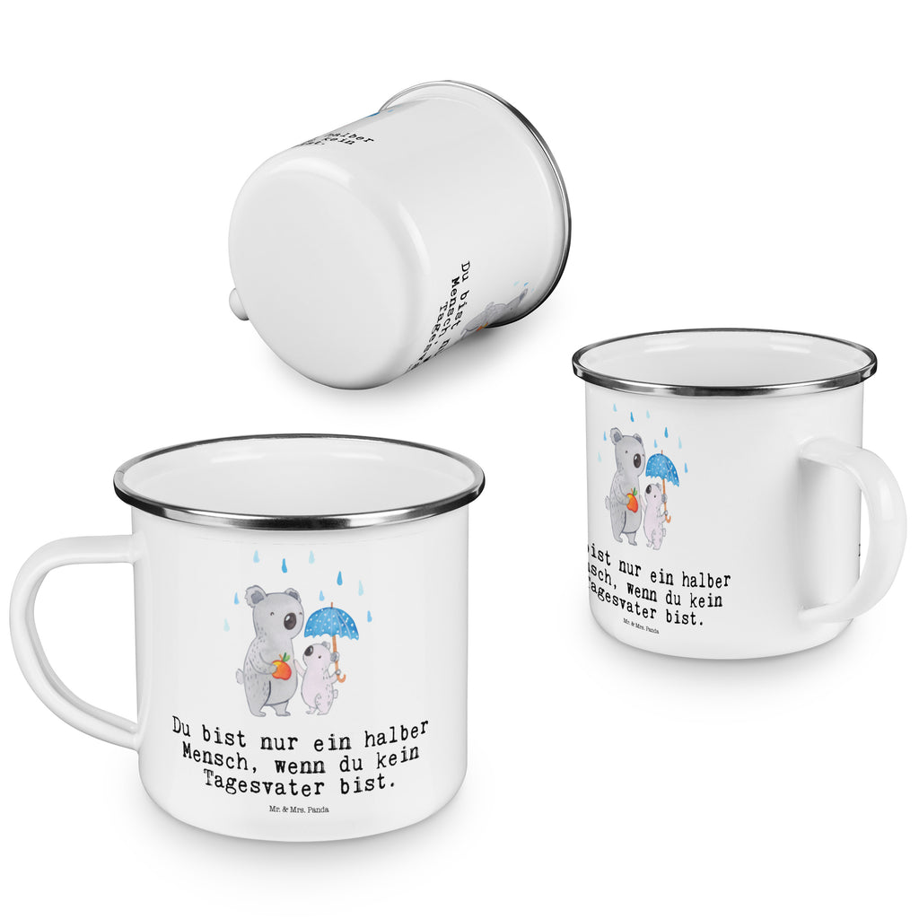 Camping Emaille Tasse Tagesvater mit Herz Campingtasse, Trinkbecher, Metalltasse, Outdoor Tasse, Emaille Trinkbecher, Blechtasse Outdoor, Emaille Campingbecher, Edelstahl Trinkbecher, Metalltasse für Camping, Kaffee Blechtasse, Camping Tasse Metall, Beruf, Ausbildung, Jubiläum, Abschied, Rente, Kollege, Kollegin, Geschenk, Schenken, Arbeitskollege, Mitarbeiter, Firma, Danke, Dankeschön