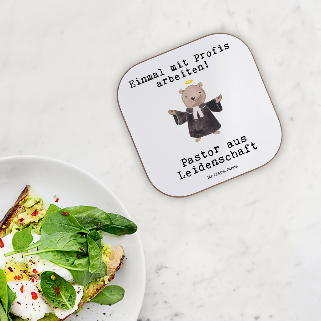 Quadratische Untersetzer Pastor aus Leidenschaft Bierdeckel, Glasuntersetzer, Untersetzer Gläser, Getränkeuntersetzer, Beruf, Ausbildung, Jubiläum, Abschied, Rente, Kollege, Kollegin, Geschenk, Schenken, Arbeitskollege, Mitarbeiter, Firma, Danke, Dankeschön, Pastor, Diener Gottes<br />Geistlicher, Pfarrer, Prediger<br />Priester, Theologe, Kirche