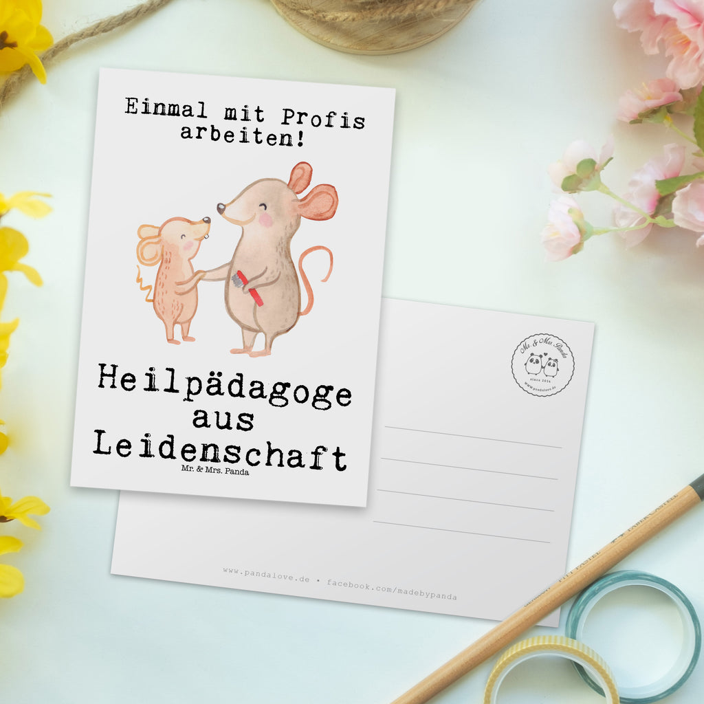 Postkarte Heilpädagoge aus Leidenschaft Geschenkkarte, Grußkarte, Karte, Einladung, Ansichtskarte, Geburtstagskarte, Einladungskarte, Dankeskarte, Beruf, Ausbildung, Jubiläum, Abschied, Rente, Kollege, Kollegin, Geschenk, Schenken, Arbeitskollege, Mitarbeiter, Firma, Danke, Dankeschön, Heilpädagoge, Heilpädagogik, Studium