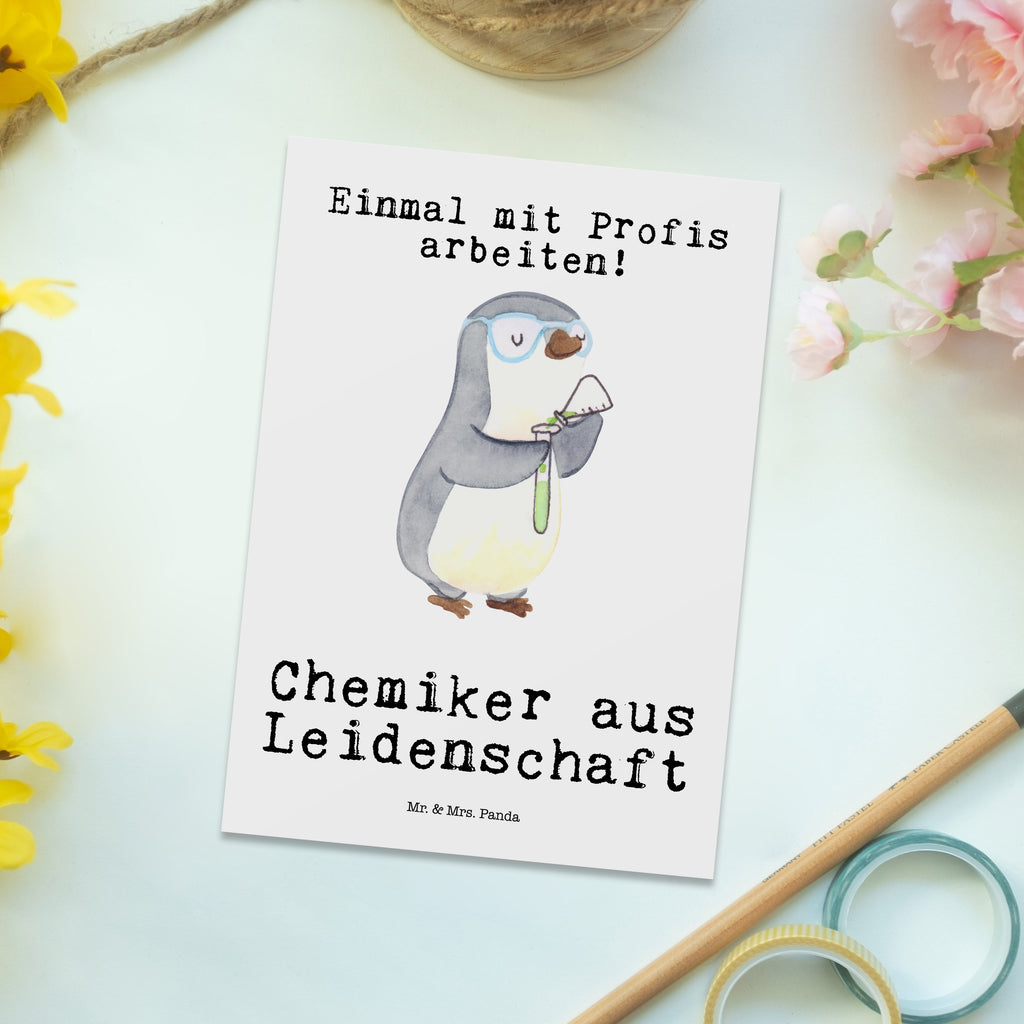 Postkarte Chemiker aus Leidenschaft Geschenkkarte, Grußkarte, Karte, Einladung, Ansichtskarte, Geburtstagskarte, Einladungskarte, Dankeskarte, Beruf, Ausbildung, Jubiläum, Abschied, Rente, Kollege, Kollegin, Geschenk, Schenken, Arbeitskollege, Mitarbeiter, Firma, Danke, Dankeschön, Chemiker, Chemielaborant, Naturwissenschaftler, Labor, Studium, Forschung, Wissenschaftler
