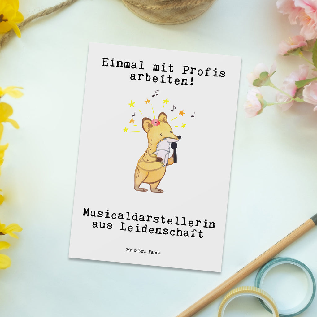 Postkarte Musicaldarstellerin aus Leidenschaft Geschenkkarte, Grußkarte, Karte, Einladung, Ansichtskarte, Geburtstagskarte, Einladungskarte, Dankeskarte, Beruf, Ausbildung, Jubiläum, Abschied, Rente, Kollege, Kollegin, Geschenk, Schenken, Arbeitskollege, Mitarbeiter, Firma, Danke, Dankeschön