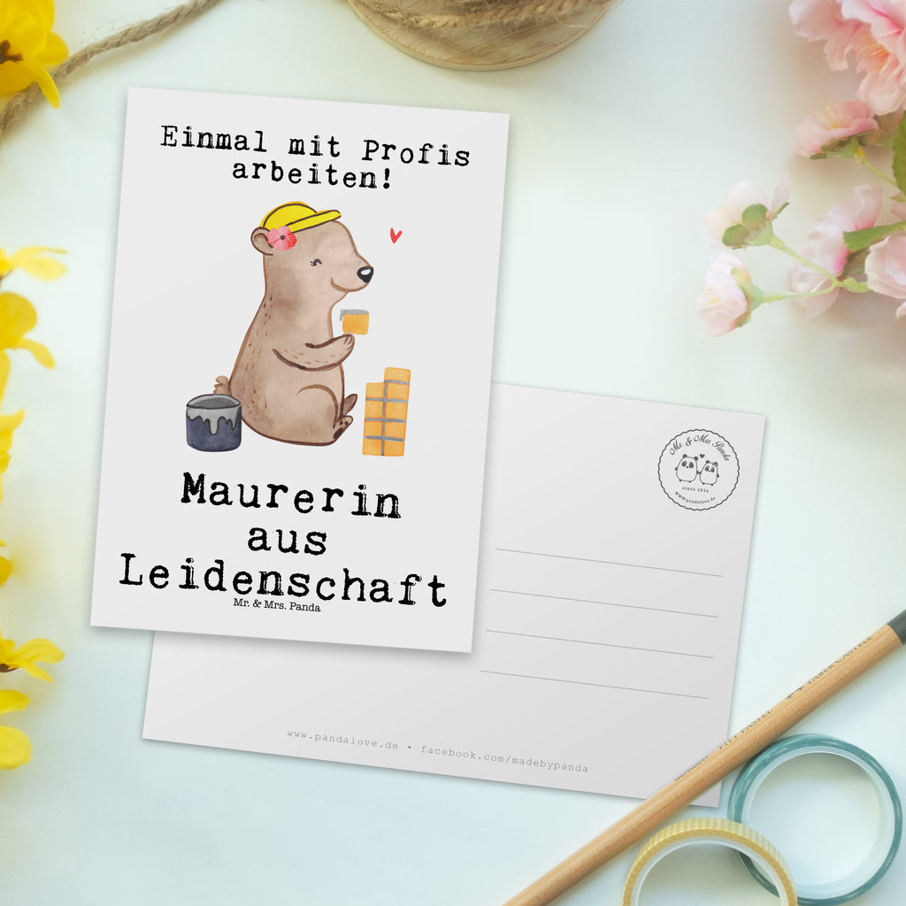 Postkarte Maurerin aus Leidenschaft Geschenkkarte, Grußkarte, Karte, Einladung, Ansichtskarte, Geburtstagskarte, Einladungskarte, Dankeskarte, Beruf, Ausbildung, Jubiläum, Abschied, Rente, Kollege, Kollegin, Geschenk, Schenken, Arbeitskollege, Mitarbeiter, Firma, Danke, Dankeschön, Maurerin, Maurermeisterin, Gesellenprüfung, Handwerkerin, Maurerbetrieb