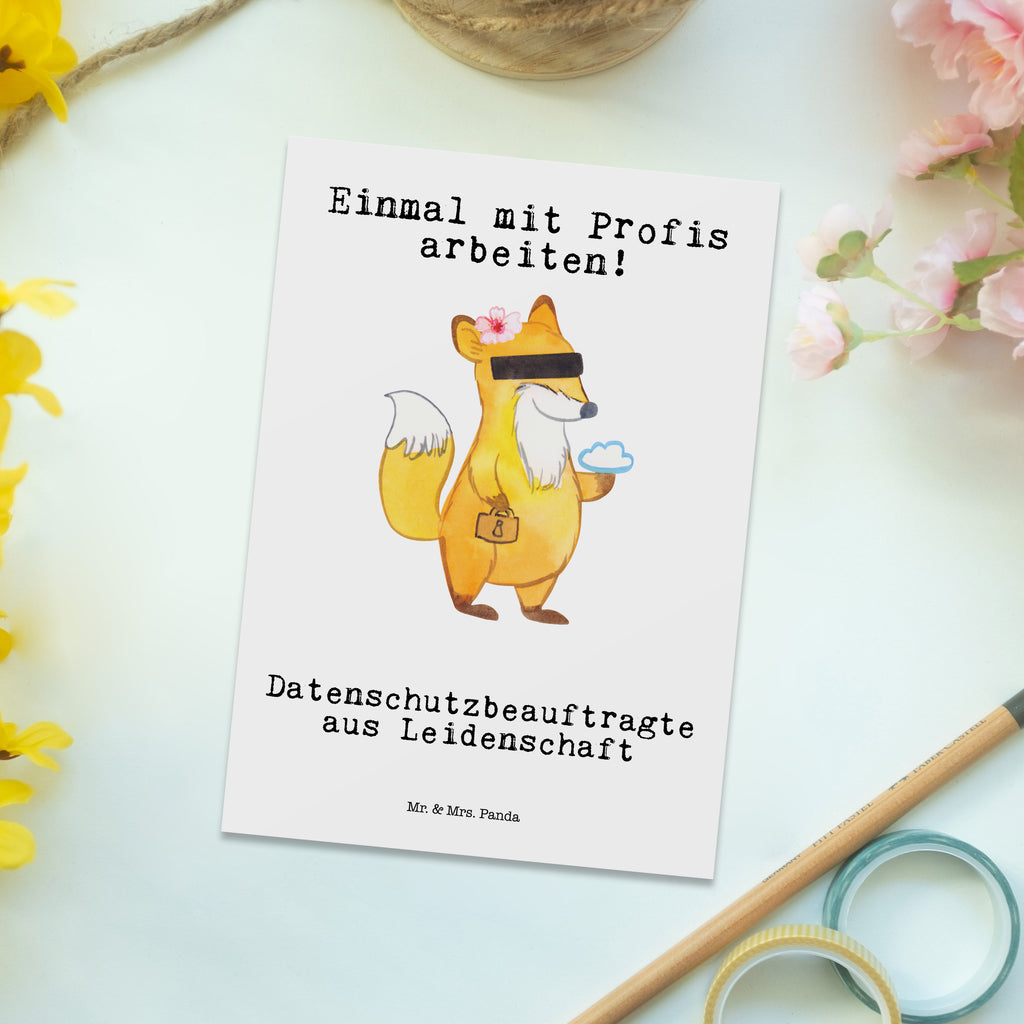 Postkarte Datenschutzbeauftragte aus Leidenschaft Geschenkkarte, Grußkarte, Karte, Einladung, Ansichtskarte, Geburtstagskarte, Einladungskarte, Dankeskarte, Beruf, Ausbildung, Jubiläum, Abschied, Rente, Kollege, Kollegin, Geschenk, Schenken, Arbeitskollege, Mitarbeiter, Firma, Danke, Dankeschön, Datenschutzbeauftragte, Datenschutz, Datenschützerin, Anonymität