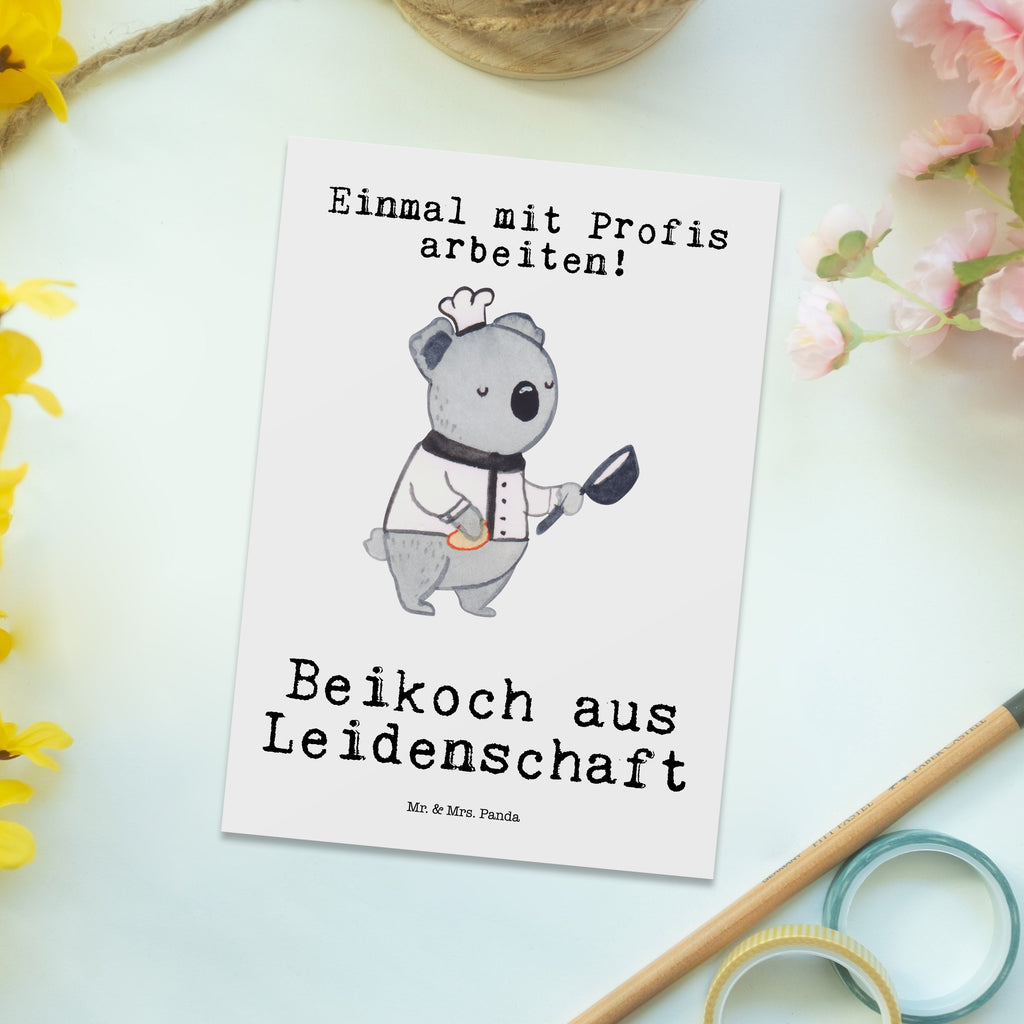 Postkarte Beikoch aus Leidenschaft Geschenkkarte, Grußkarte, Karte, Einladung, Ansichtskarte, Geburtstagskarte, Einladungskarte, Dankeskarte, Beruf, Ausbildung, Jubiläum, Abschied, Rente, Kollege, Kollegin, Geschenk, Schenken, Arbeitskollege, Mitarbeiter, Firma, Danke, Dankeschön, Beikoch, Spülhilfe, Hilfskoch, Jungkoch, Küchenhilfe, Gastronomie, Restaurant, Koch