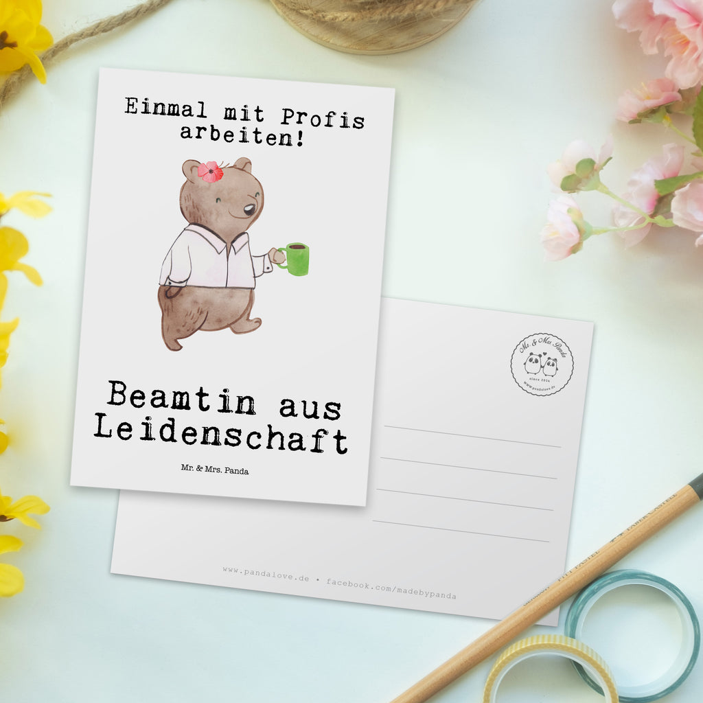 Postkarte Beamtin aus Leidenschaft Geschenkkarte, Grußkarte, Karte, Einladung, Ansichtskarte, Geburtstagskarte, Einladungskarte, Beruf, Ausbildung, Jubiläum, Abschied, Rente, Kollege, Kollegin, Geschenk, Schenken, Arbeitskollege, Mitarbeiter, Firma, Danke, Dankeschön, Beamte, Verbeamtung, Beamtentum, öffentlicher Dienst, Studium, Amt