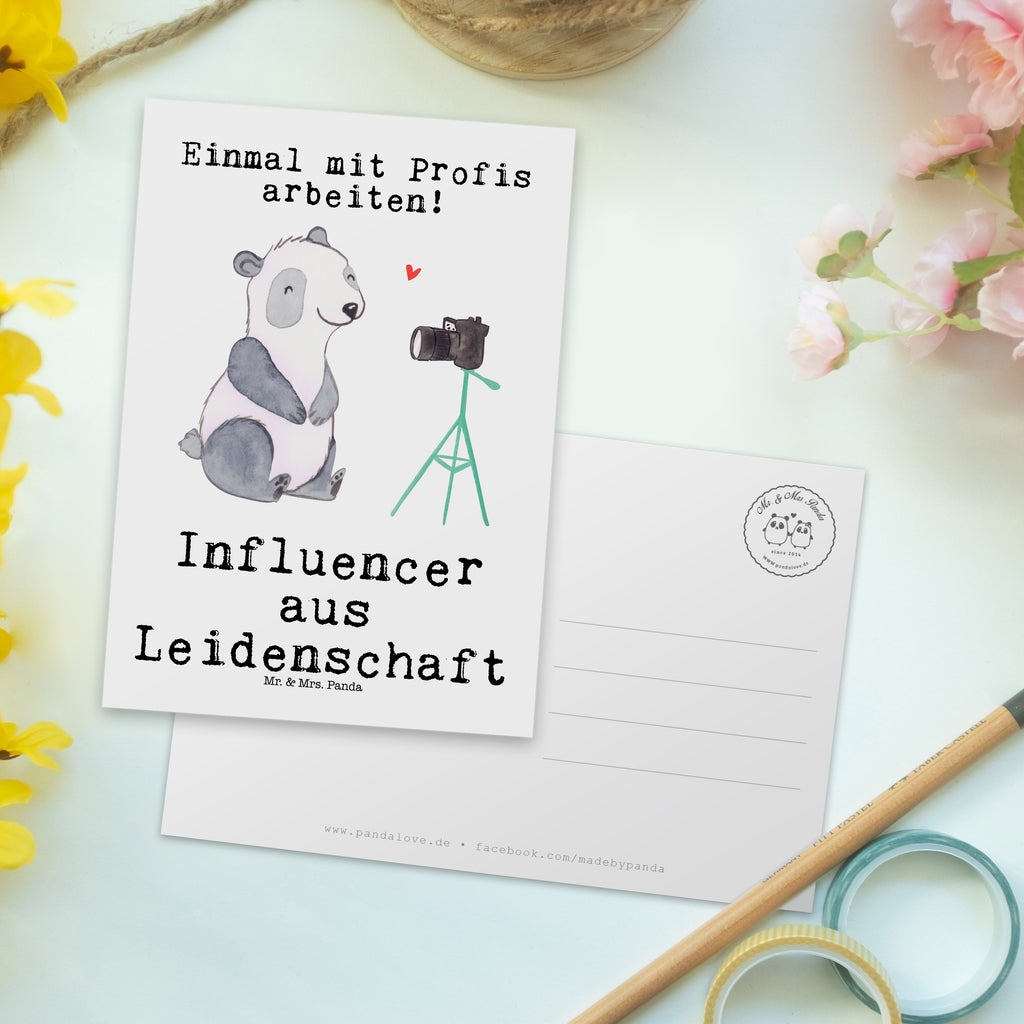 Postkarte Influencer aus Leidenschaft Geschenkkarte, Grußkarte, Karte, Einladung, Ansichtskarte, Geburtstagskarte, Einladungskarte, Dankeskarte, Beruf, Ausbildung, Jubiläum, Abschied, Rente, Kollege, Kollegin, Geschenk, Schenken, Arbeitskollege, Mitarbeiter, Firma, Danke, Dankeschön