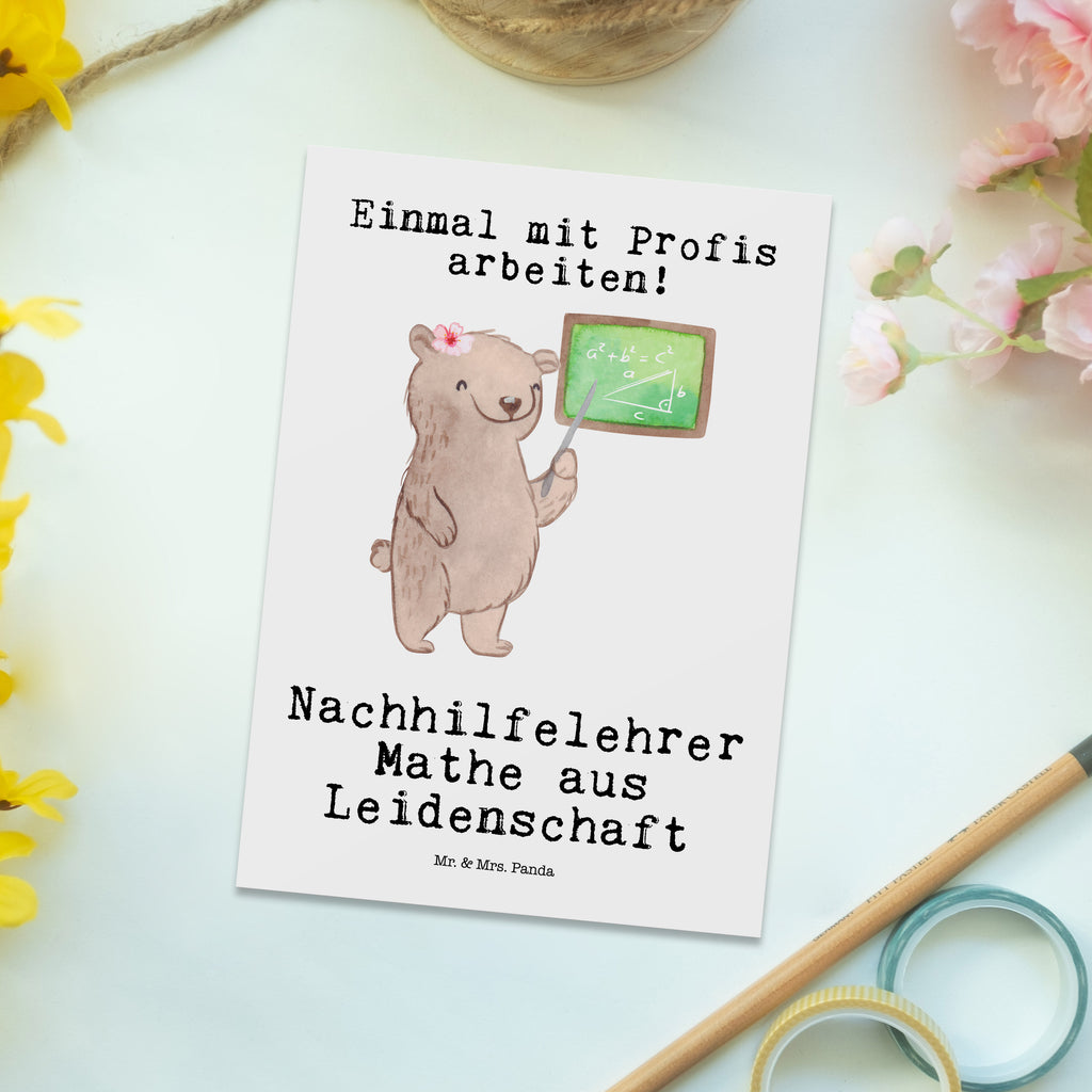 Postkarte Nachhilfelehrer Mathe aus Leidenschaft Geschenkkarte, Grußkarte, Karte, Einladung, Ansichtskarte, Geburtstagskarte, Einladungskarte, Dankeskarte, Beruf, Ausbildung, Jubiläum, Abschied, Rente, Kollege, Kollegin, Geschenk, Schenken, Arbeitskollege, Mitarbeiter, Firma, Danke, Dankeschön, Mathematik Nachhilfelehrer, Mathe Nachhilfe, Nachhilfeunterrricht