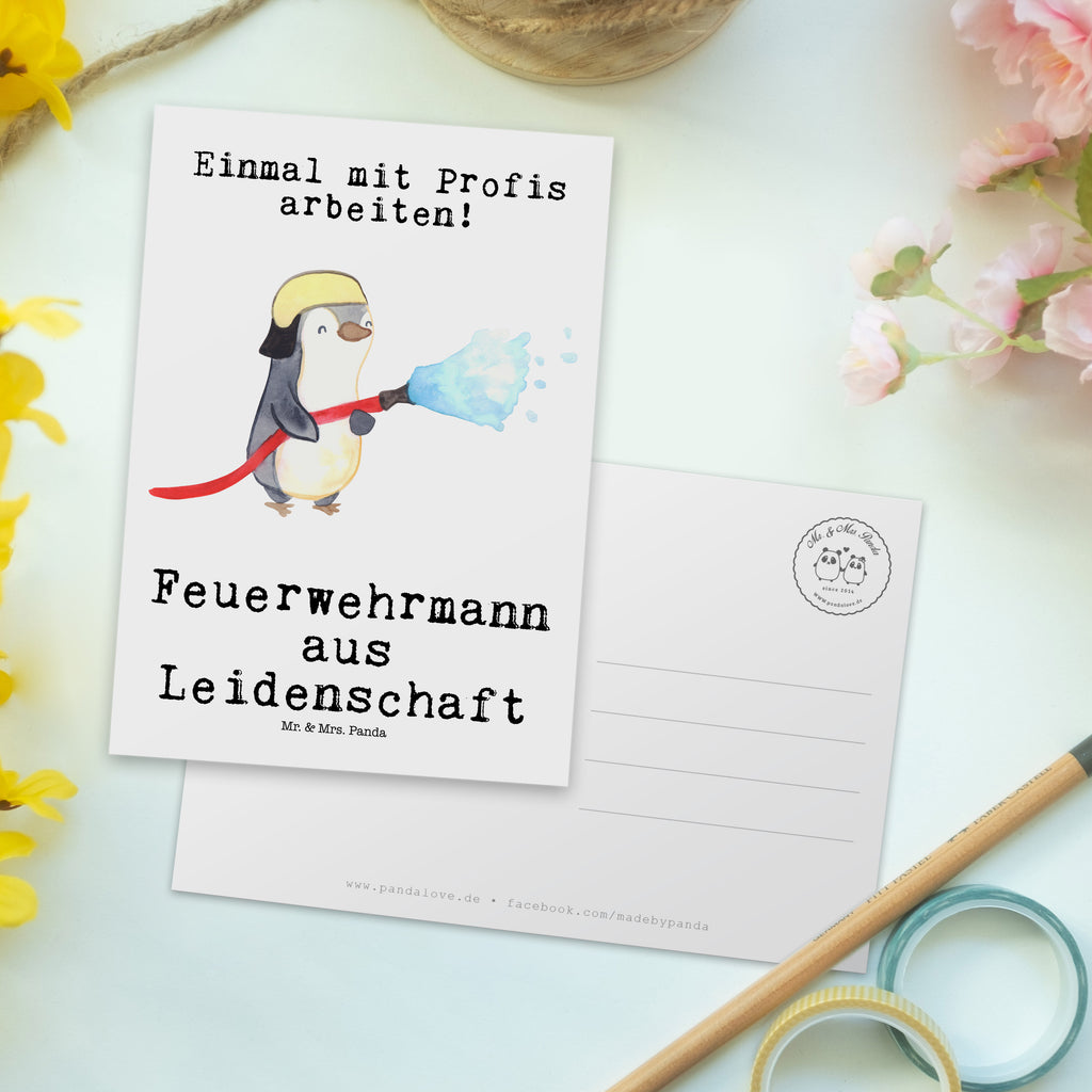 Postkarte Feuerwehrmann aus Leidenschaft Geschenkkarte, Grußkarte, Karte, Einladung, Ansichtskarte, Geburtstagskarte, Einladungskarte, Dankeskarte, Beruf, Ausbildung, Jubiläum, Abschied, Rente, Kollege, Kollegin, Geschenk, Schenken, Arbeitskollege, Mitarbeiter, Firma, Danke, Dankeschön, Feuerwehrmann, Feuerwehrhauptmann, Brandschutz, Feuerwehr, freiwillige Feuerwehr