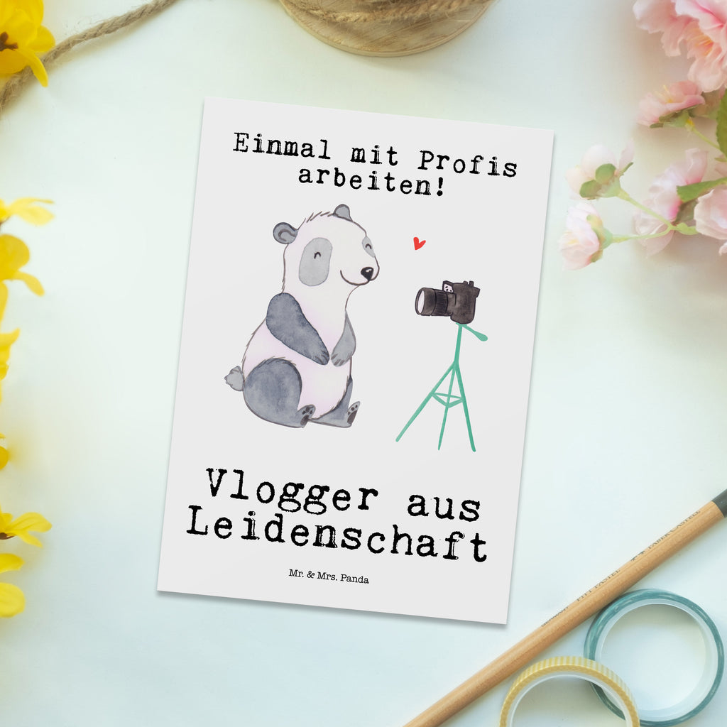 Postkarte Vlogger aus Leidenschaft Geschenkkarte, Grußkarte, Karte, Einladung, Ansichtskarte, Geburtstagskarte, Einladungskarte, Beruf, Ausbildung, Jubiläum, Abschied, Rente, Kollege, Kollegin, Geschenk, Schenken, Arbeitskollege, Mitarbeiter, Firma, Danke, Dankeschön