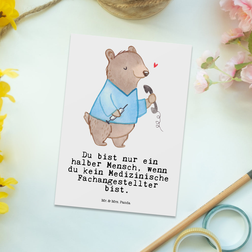 Postkarte Medizinische Fachangestellter mit Herz Geschenkkarte, Grußkarte, Karte, Einladung, Ansichtskarte, Geburtstagskarte, Einladungskarte, Dankeskarte, Beruf, Ausbildung, Jubiläum, Abschied, Rente, Kollege, Kollegin, Geschenk, Schenken, Arbeitskollege, Mitarbeiter, Firma, Danke, Dankeschön, Arzthelfer, Medizinischer Fachangestellter, Sprechstundenhilfe
