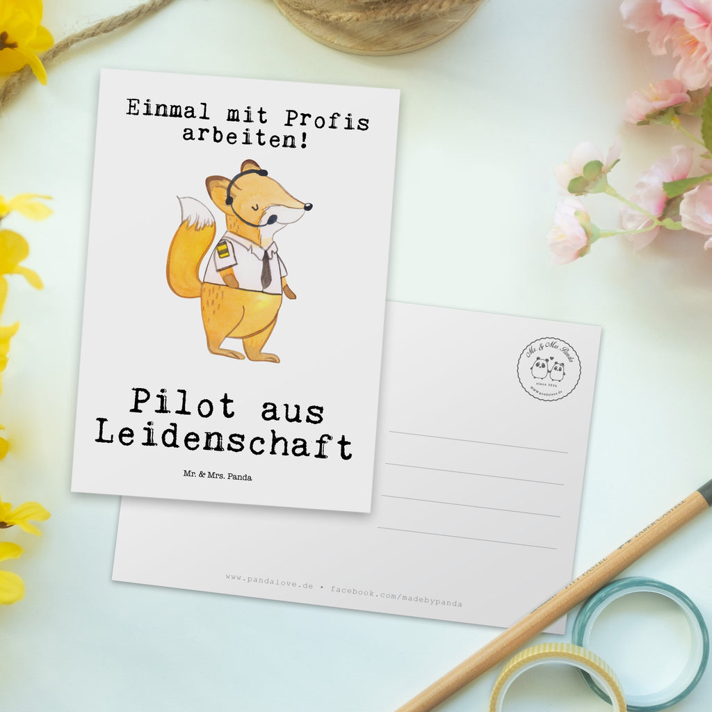 Postkarte Pilot aus Leidenschaft Geschenkkarte, Grußkarte, Karte, Einladung, Ansichtskarte, Geburtstagskarte, Einladungskarte, Dankeskarte, Beruf, Ausbildung, Jubiläum, Abschied, Rente, Kollege, Kollegin, Geschenk, Schenken, Arbeitskollege, Mitarbeiter, Firma, Danke, Dankeschön, Pilot, Flugkapitän, Cockpit, Flugzeug