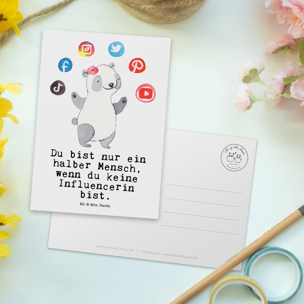 Postkarte Influencerin mit Herz Geschenkkarte, Grußkarte, Karte, Einladung, Ansichtskarte, Geburtstagskarte, Einladungskarte, Dankeskarte, Beruf, Ausbildung, Jubiläum, Abschied, Rente, Kollege, Kollegin, Geschenk, Schenken, Arbeitskollege, Mitarbeiter, Firma, Danke, Dankeschön
