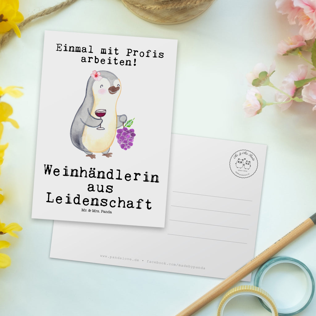 Postkarte Weinhändlerin aus Leidenschaft Geschenkkarte, Grußkarte, Karte, Einladung, Ansichtskarte, Geburtstagskarte, Einladungskarte, Beruf, Ausbildung, Jubiläum, Abschied, Rente, Kollege, Kollegin, Geschenk, Schenken, Arbeitskollege, Mitarbeiter, Firma, Danke, Dankeschön