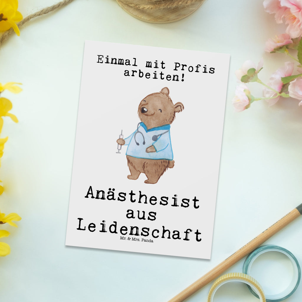 Postkarte Anästhesist aus Leidenschaft Geschenkkarte, Grußkarte, Karte, Einladung, Ansichtskarte, Geburtstagskarte, Einladungskarte, Dankeskarte, Beruf, Ausbildung, Jubiläum, Abschied, Rente, Kollege, Kollegin, Geschenk, Schenken, Arbeitskollege, Mitarbeiter, Firma, Danke, Dankeschön, Anästhesist, Narkosearzt, Anästhesie, Krankenhaus, Studium