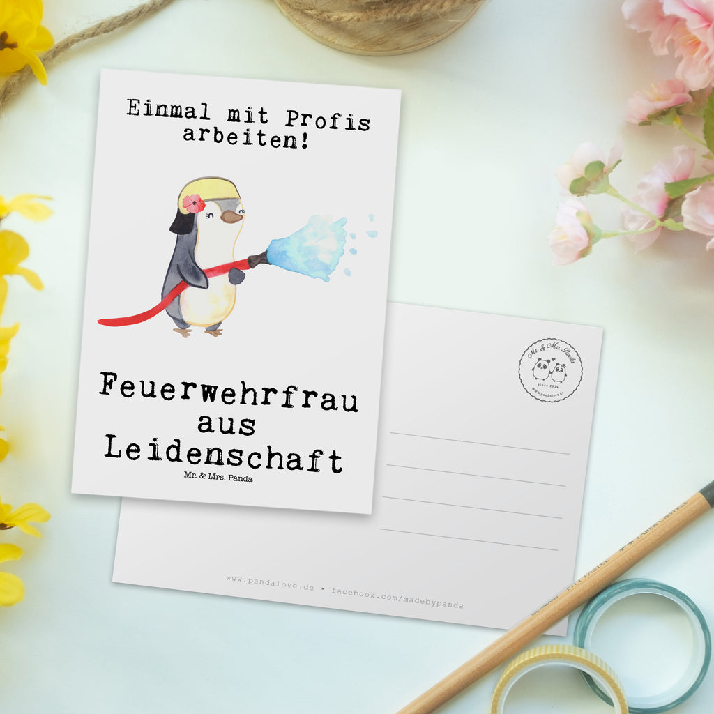 Postkarte Feuerwehrfrau aus Leidenschaft Geschenkkarte, Grußkarte, Karte, Einladung, Ansichtskarte, Geburtstagskarte, Einladungskarte, Beruf, Ausbildung, Jubiläum, Abschied, Rente, Kollege, Kollegin, Geschenk, Schenken, Arbeitskollege, Mitarbeiter, Firma, Danke, Dankeschön, Feuerwehrfrau, Feuerwehrhauptfrau, Brandschutz, Feuerwehr, freiwillige Feuerwehr