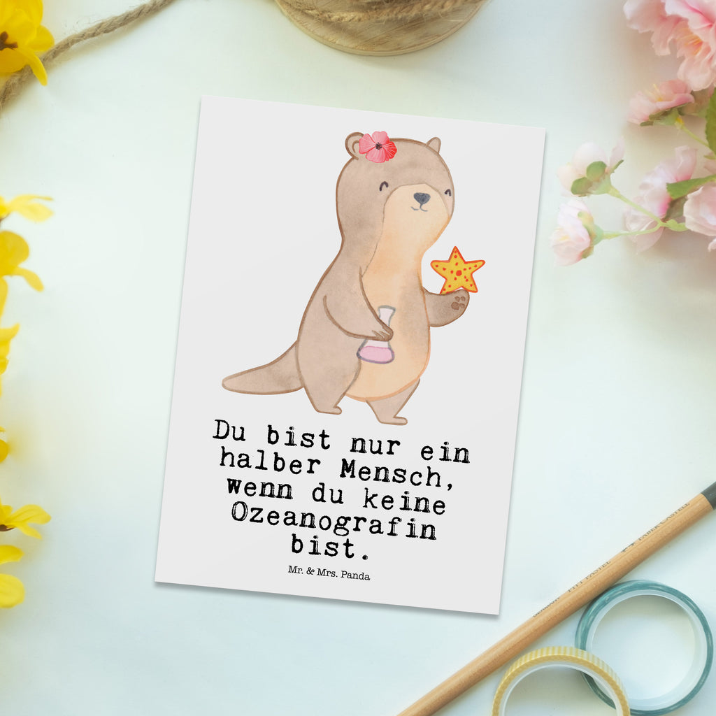 Postkarte Ozeanografin mit Herz Geschenkkarte, Grußkarte, Karte, Einladung, Ansichtskarte, Geburtstagskarte, Einladungskarte, Beruf, Ausbildung, Jubiläum, Abschied, Rente, Kollege, Kollegin, Geschenk, Schenken, Arbeitskollege, Mitarbeiter, Firma, Danke, Dankeschön, Ozeanografin, Meeresbiologe, Meereskundler, Naturwissenschaftler, Meeresforscher, maritime Forschung, Studium