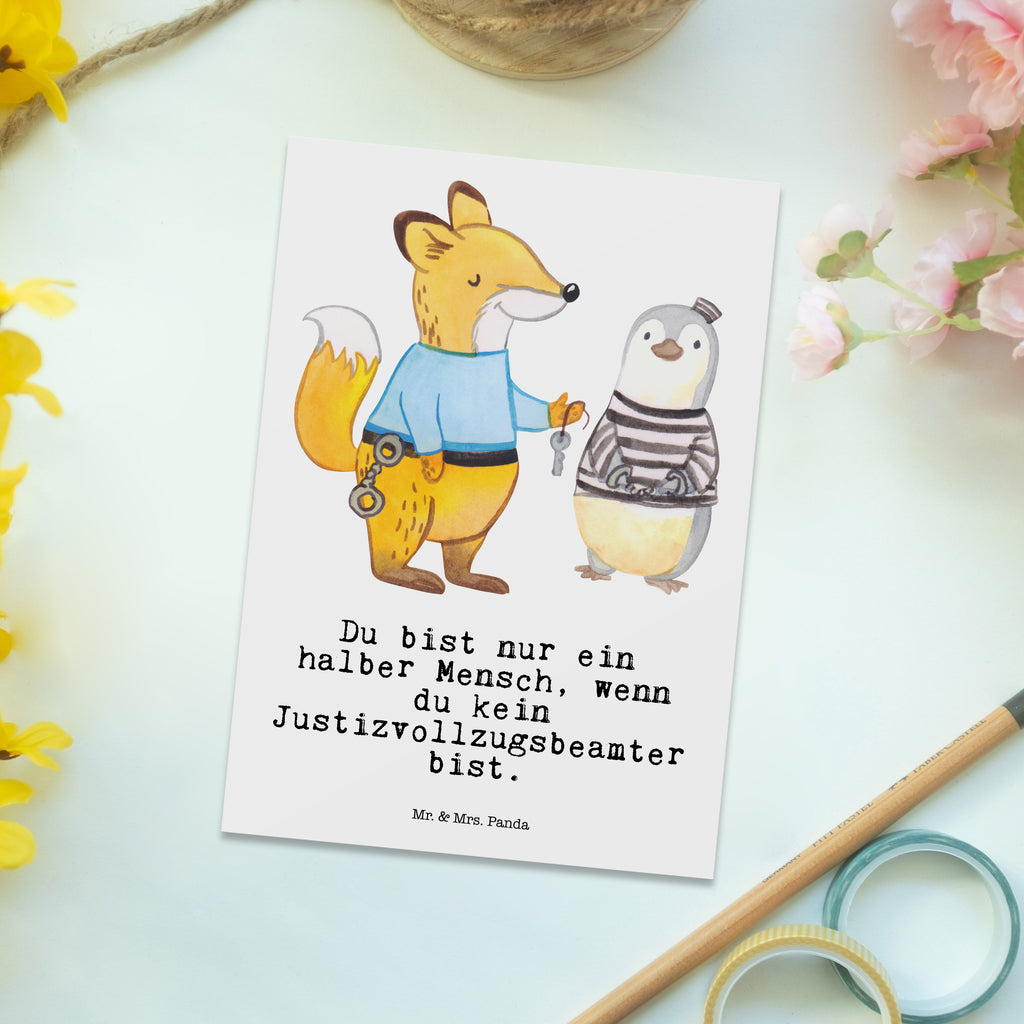 Postkarte Justizvollzugsbeamter mit Herz Geschenkkarte, Grußkarte, Karte, Einladung, Ansichtskarte, Geburtstagskarte, Einladungskarte, Dankeskarte, Beruf, Ausbildung, Jubiläum, Abschied, Rente, Kollege, Kollegin, Geschenk, Schenken, Arbeitskollege, Mitarbeiter, Firma, Danke, Dankeschön, Gefängniswärter, Justizvollzugsbeamter