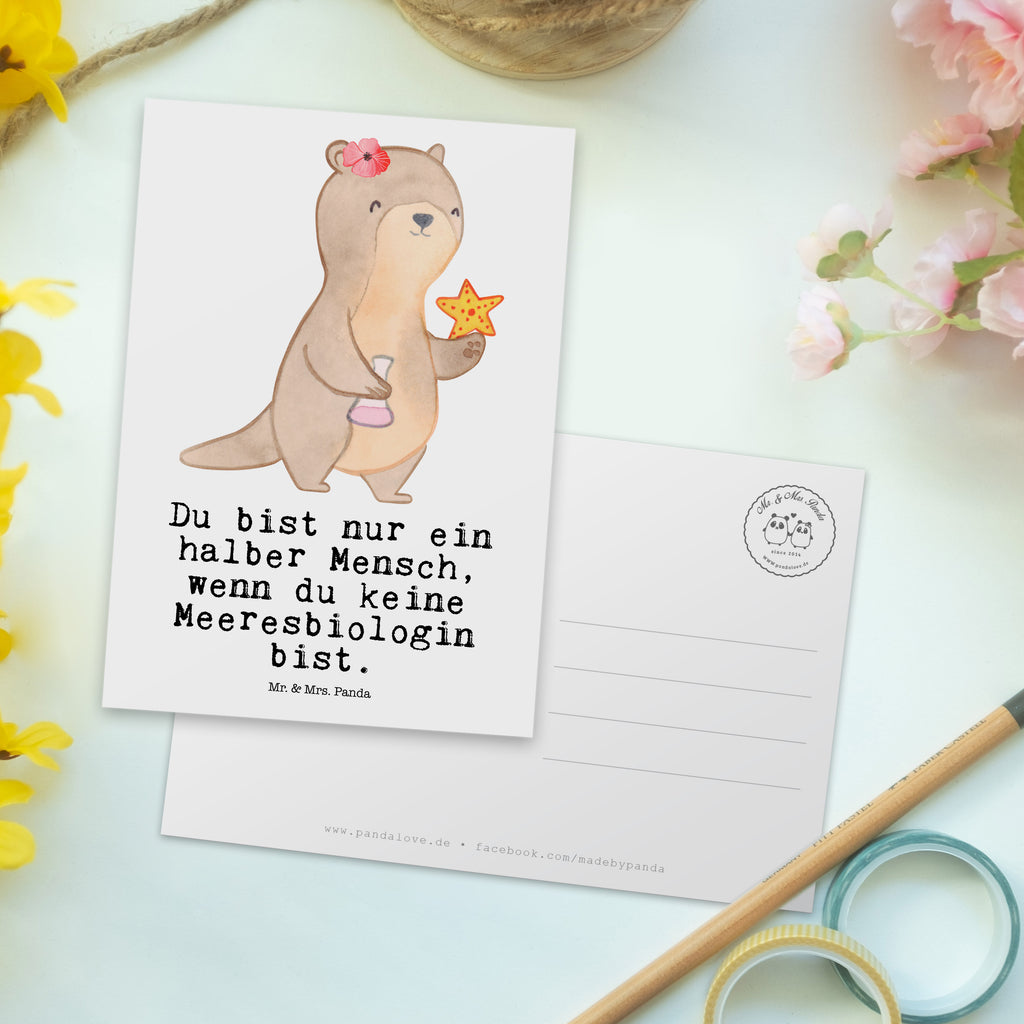 Postkarte Meeresbiologin mit Herz Geschenkkarte, Grußkarte, Karte, Einladung, Ansichtskarte, Geburtstagskarte, Einladungskarte, Dankeskarte, Beruf, Ausbildung, Jubiläum, Abschied, Rente, Kollege, Kollegin, Geschenk, Schenken, Arbeitskollege, Mitarbeiter, Firma, Danke, Dankeschön, Meeresbiologin, Meereskundlerin, Naturwissenschaftlerin, Meeresforscherin, maritime Forschung, Studium