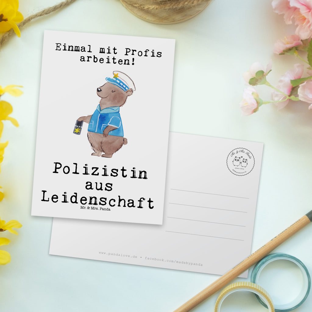 Postkarte Polizistin aus Leidenschaft Geschenkkarte, Grußkarte, Karte, Einladung, Ansichtskarte, Geburtstagskarte, Einladungskarte, Beruf, Ausbildung, Jubiläum, Abschied, Rente, Kollege, Kollegin, Geschenk, Schenken, Arbeitskollege, Mitarbeiter, Firma, Danke, Dankeschön, Polizistin, Polizeibeamtin, Wachfrau, Cop, Polizei, Studium
