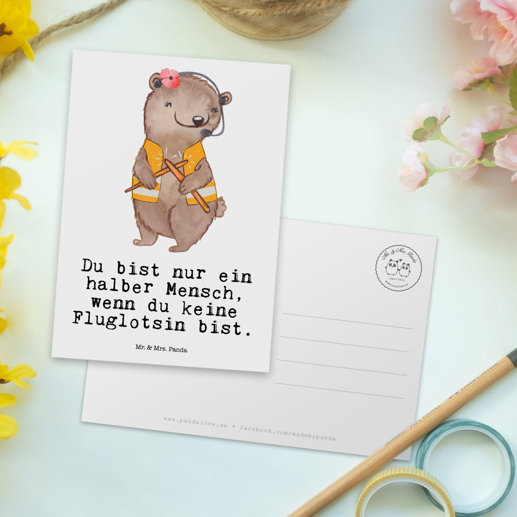 Postkarte Fluglotsin mit Herz Geschenkkarte, Grußkarte, Karte, Einladung, Ansichtskarte, Geburtstagskarte, Einladungskarte, Beruf, Ausbildung, Jubiläum, Abschied, Rente, Kollege, Kollegin, Geschenk, Schenken, Arbeitskollege, Mitarbeiter, Firma, Danke, Dankeschön, Fluglotsin, Flugverkehrsleiterin, Luftfahrtpersonal, Flugsicherung