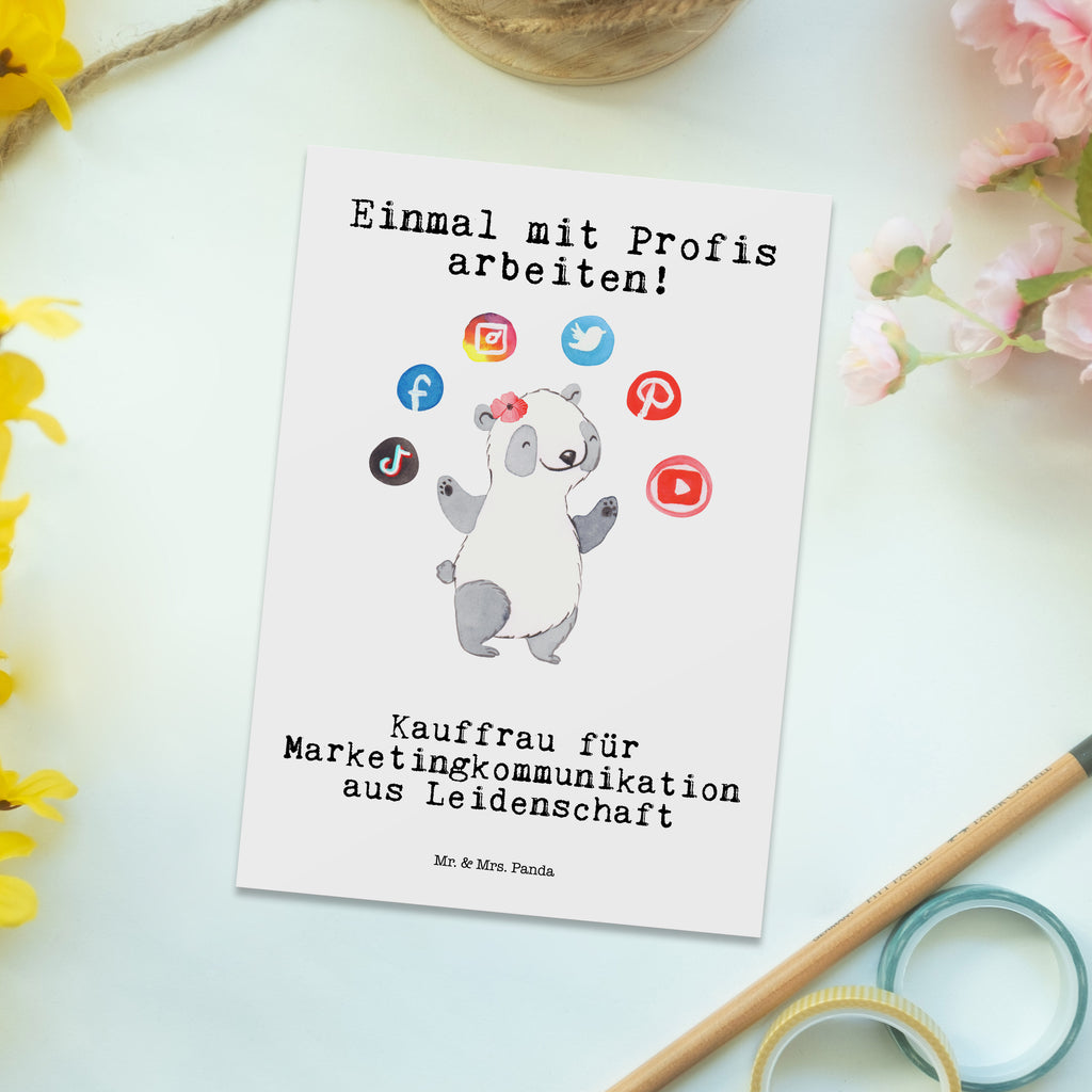 Postkarte Kauffrau für Marketingkommunikation aus Leidenschaft Geschenkkarte, Grußkarte, Karte, Einladung, Ansichtskarte, Geburtstagskarte, Einladungskarte, Beruf, Ausbildung, Jubiläum, Abschied, Rente, Kollege, Kollegin, Geschenk, Schenken, Arbeitskollege, Mitarbeiter, Firma, Danke, Dankeschön